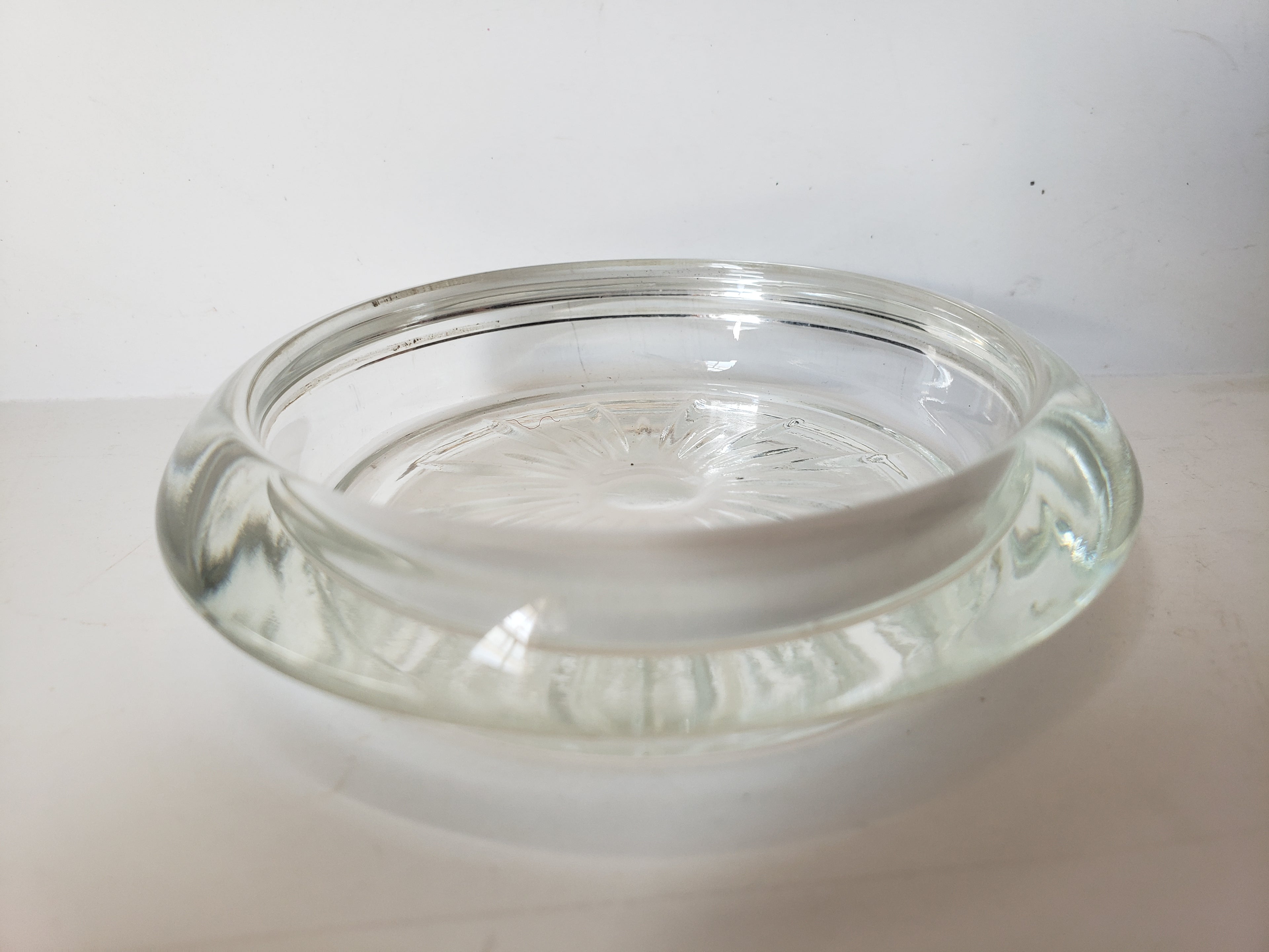 Vintage 4 x Glass Coasters (lot 2211)