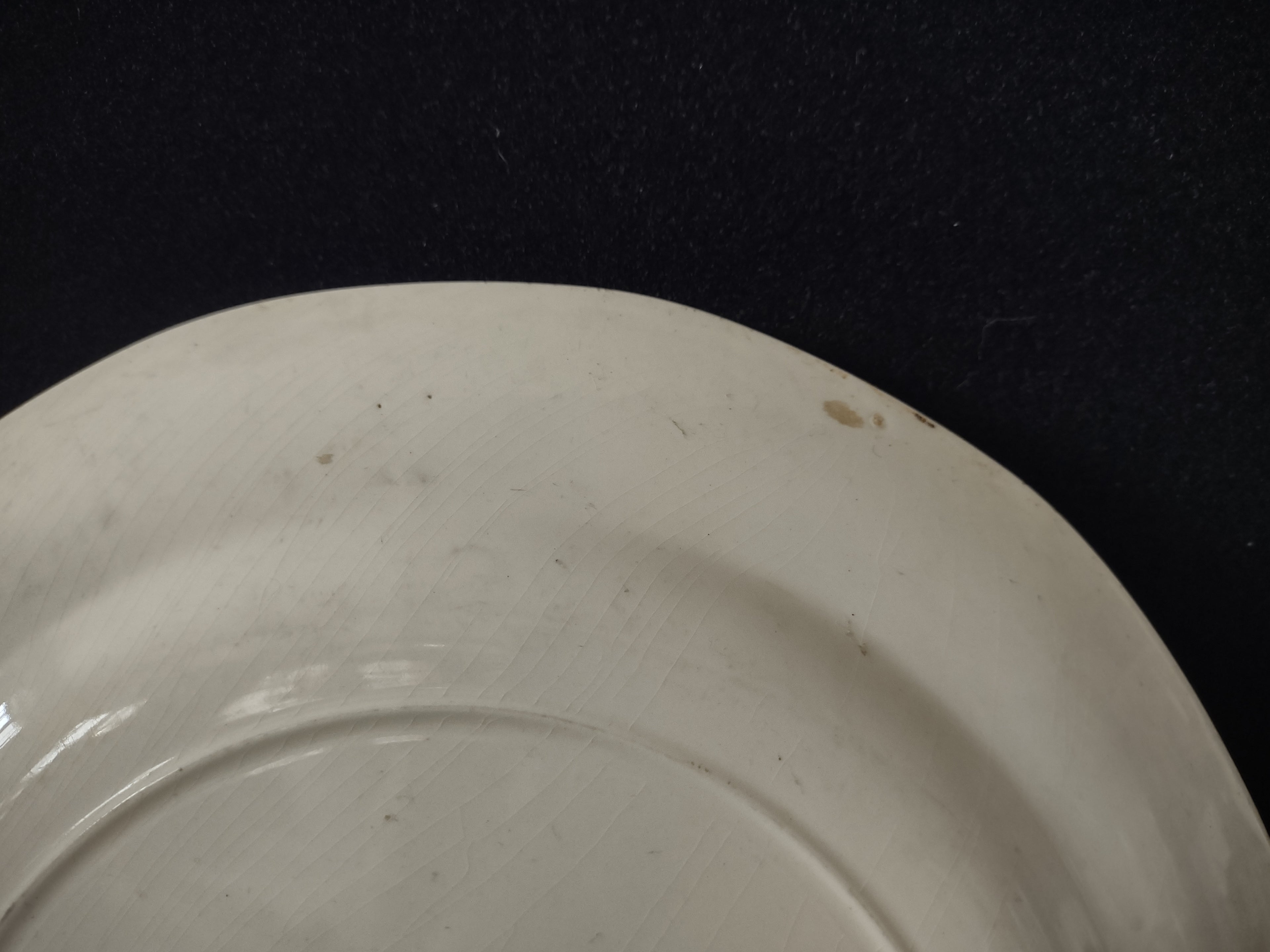 Vintage Royal Tudor Ware Olde England Barker England Dinner Plate x 2 (lot 5541)