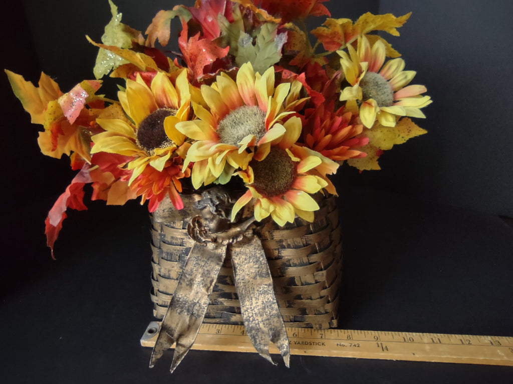 Angel Cupid Hanging Basket Fall Farmhouse Sunflower Halloween (lot 3072)