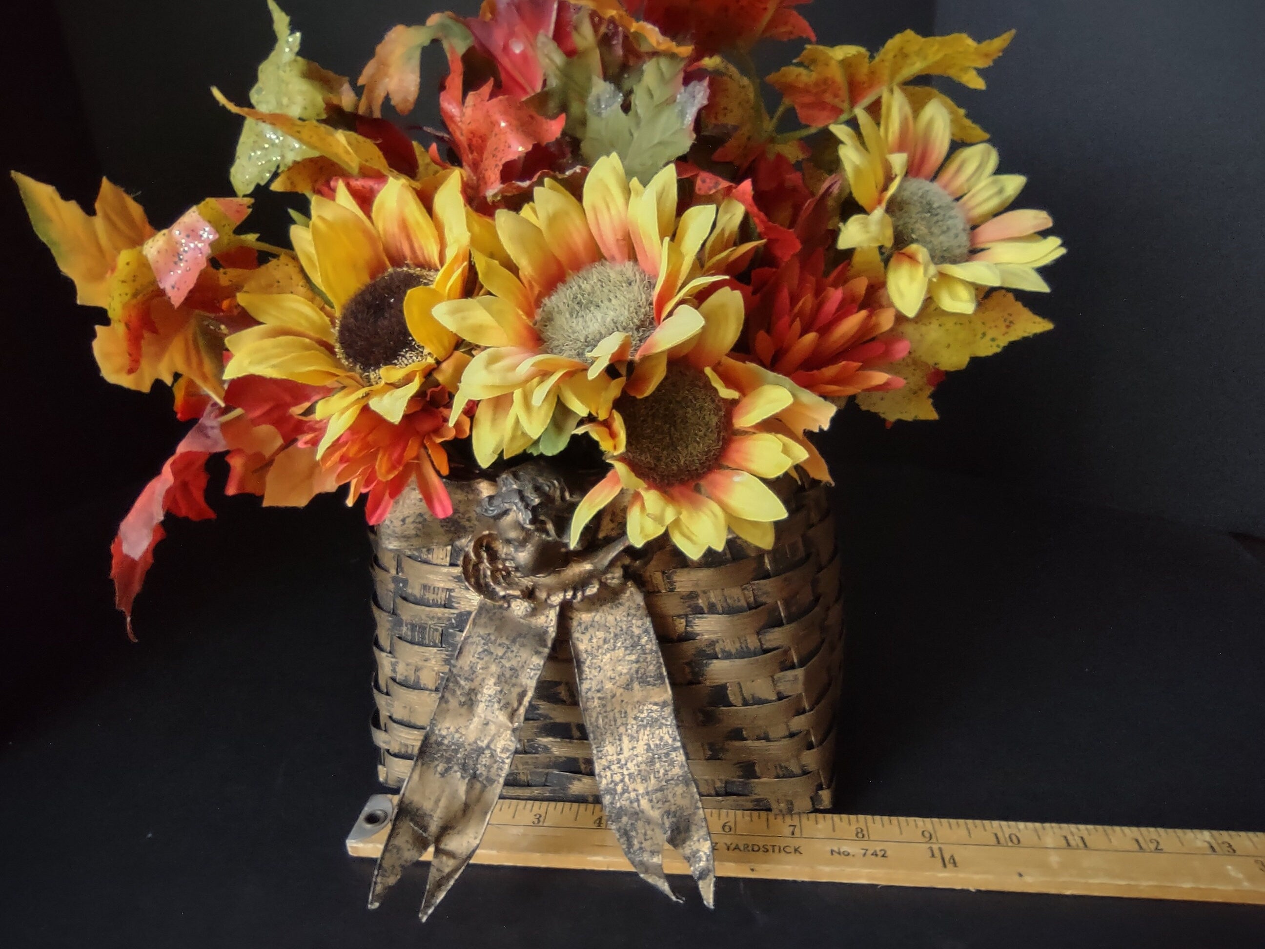 Angel Cupid Hanging Basket Fall Farmhouse Sunflower Halloween (lot 3072)