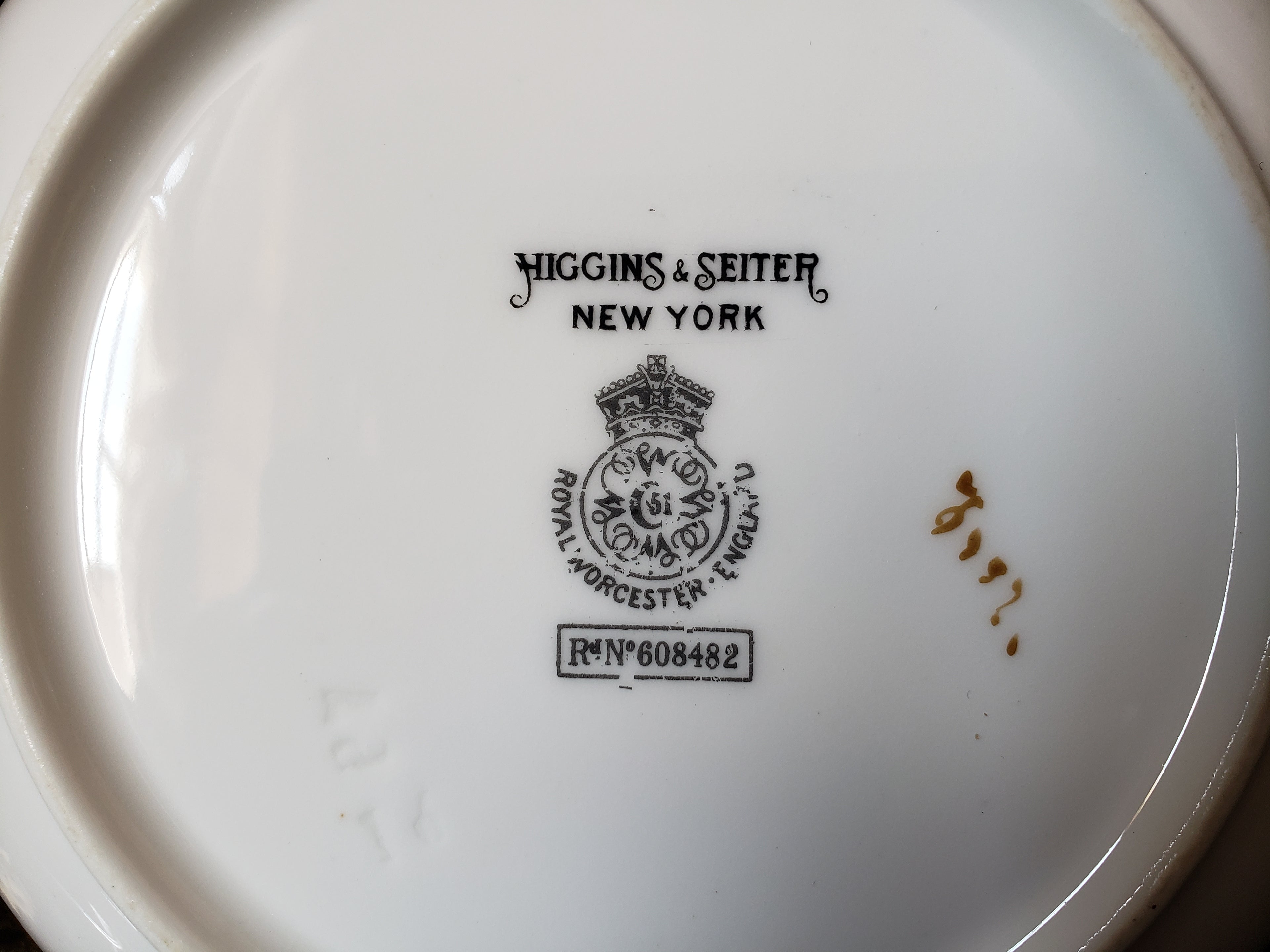 Vintage Royal Worcester Black Higgins Seiter Butterfly Bowl 5-1/2" (lot 2118)