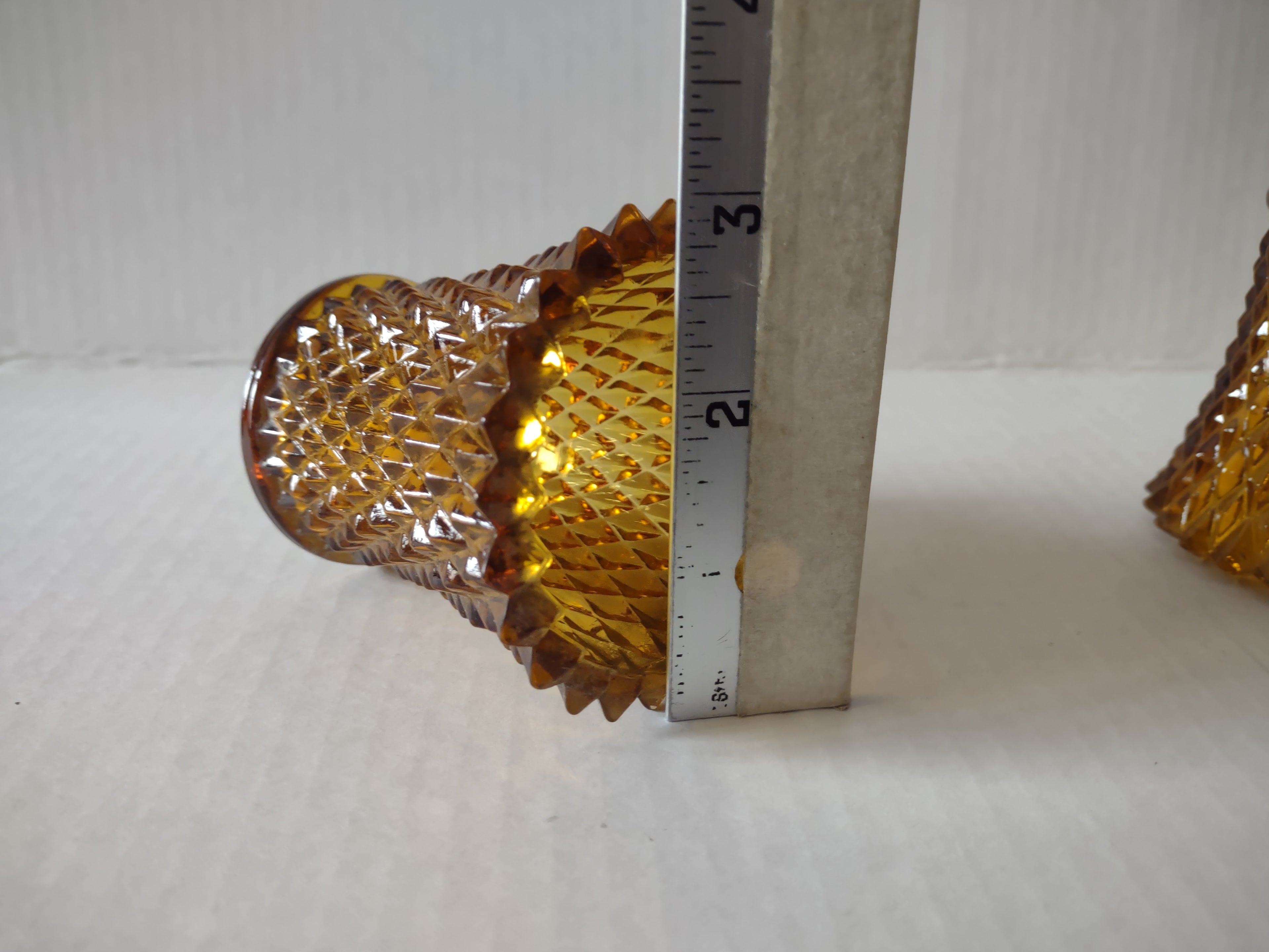 Vintage MCM Amber Glass Diamond Votive Cup Sconce Candle Holder x 4 (lot 5044)