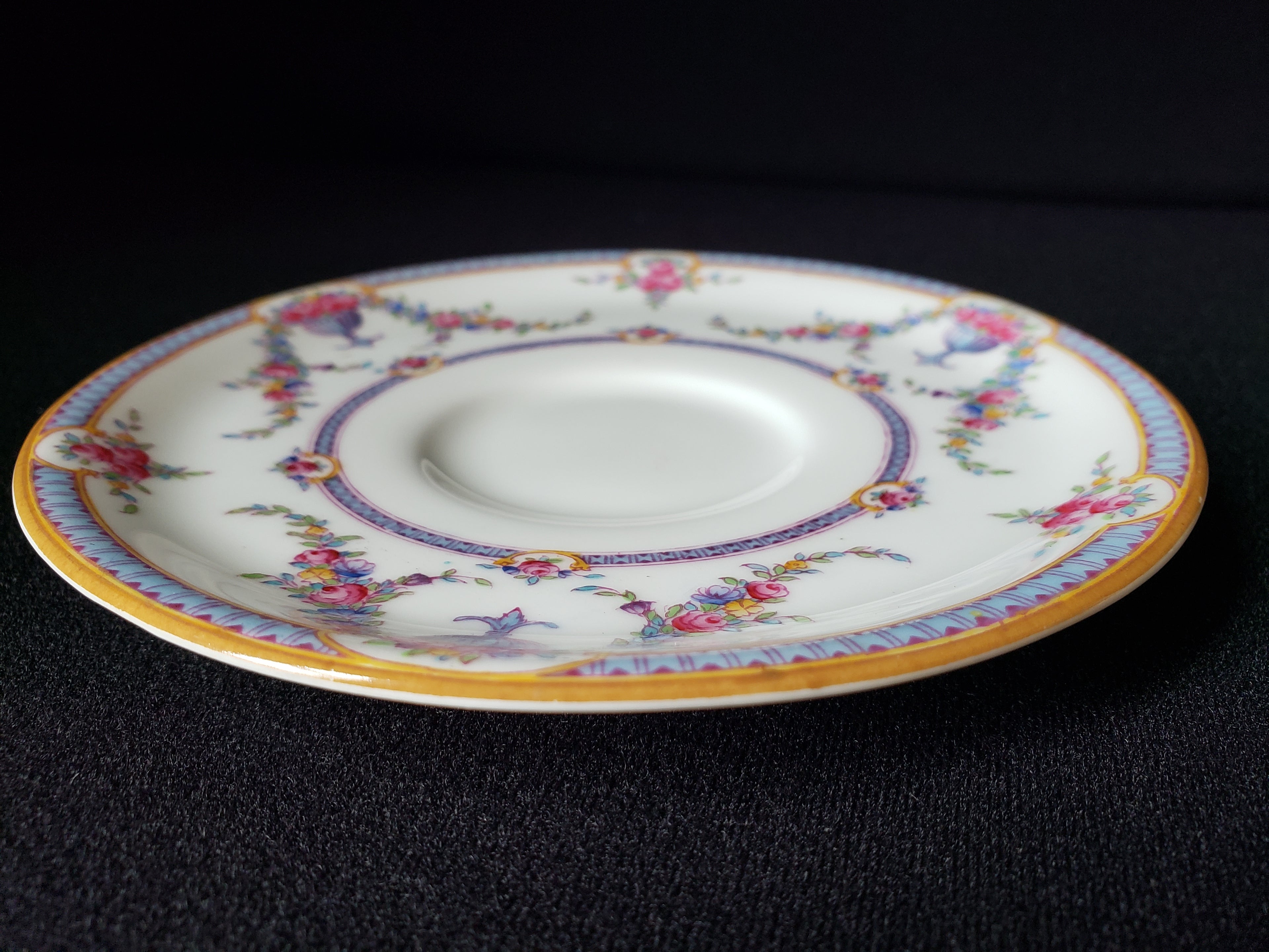 Vintage Royal Worcester Rosemary Saucer ONLY 5-7/8" (lot 2090)