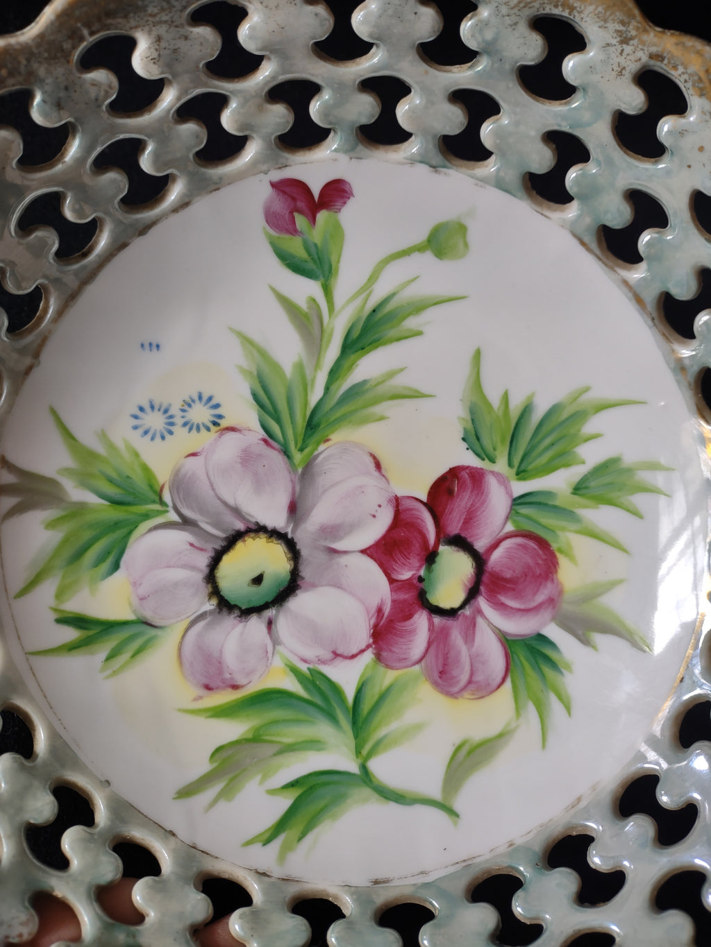Vintage Reticulated Edge Porcelain Plate Purple Floral Wall Hanging (Lot 5073)