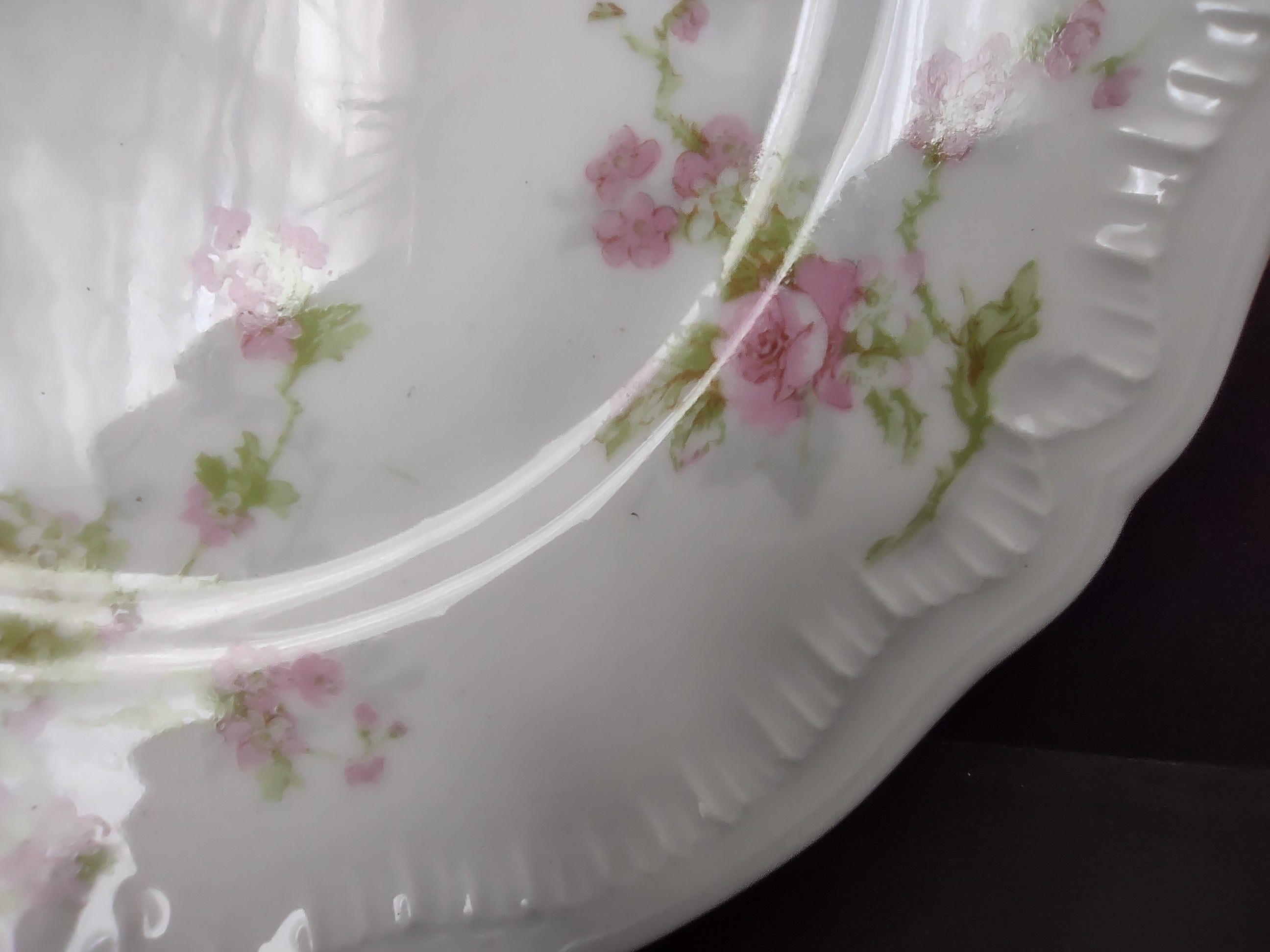 Haviland Limoges Dessert/Salad Roses Floral French Chic (lot 996)
