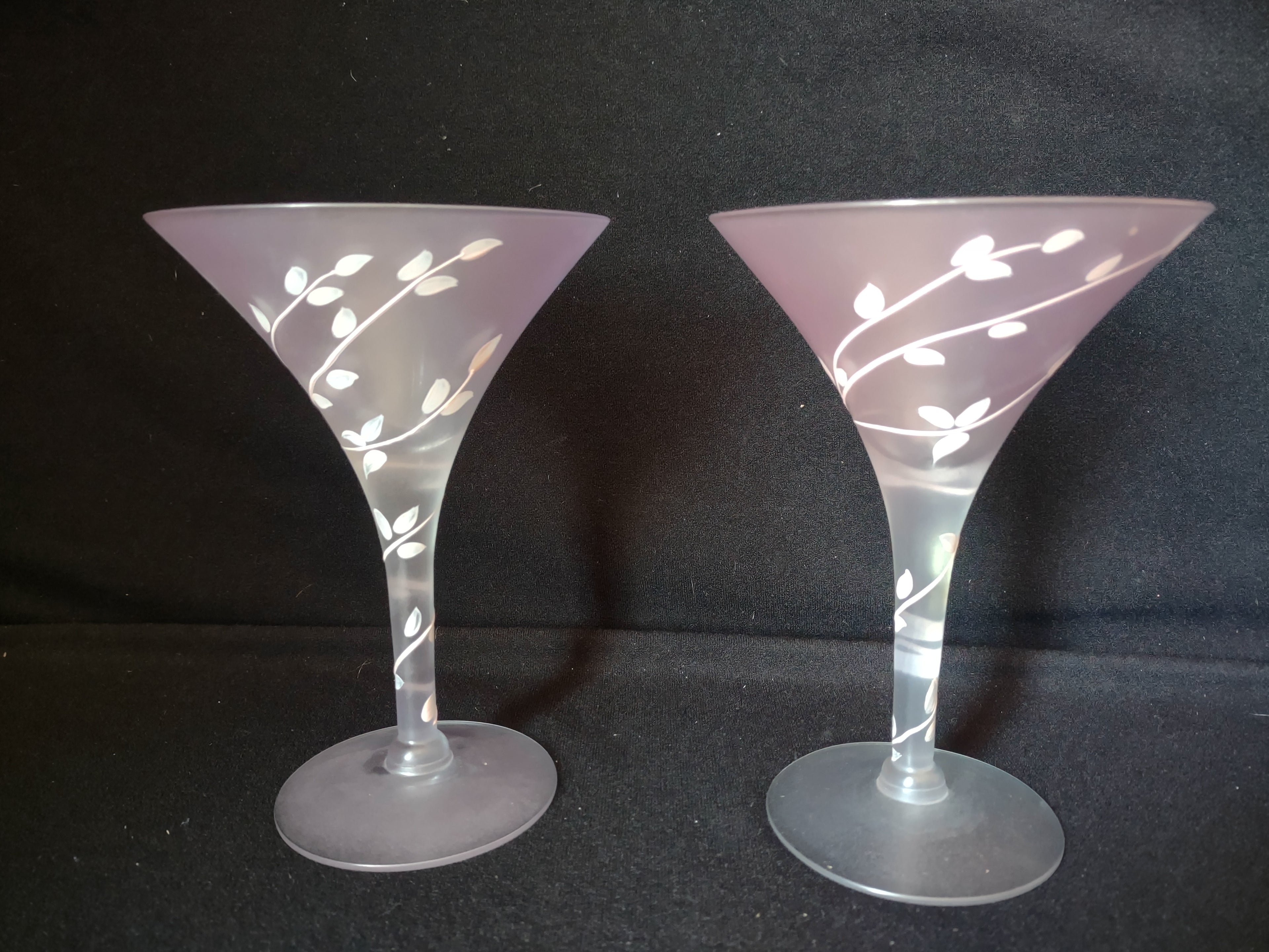Set of 2 Vintage MCM Frosted Martini Glass Pink Leaves Handpainted (lot 2738)