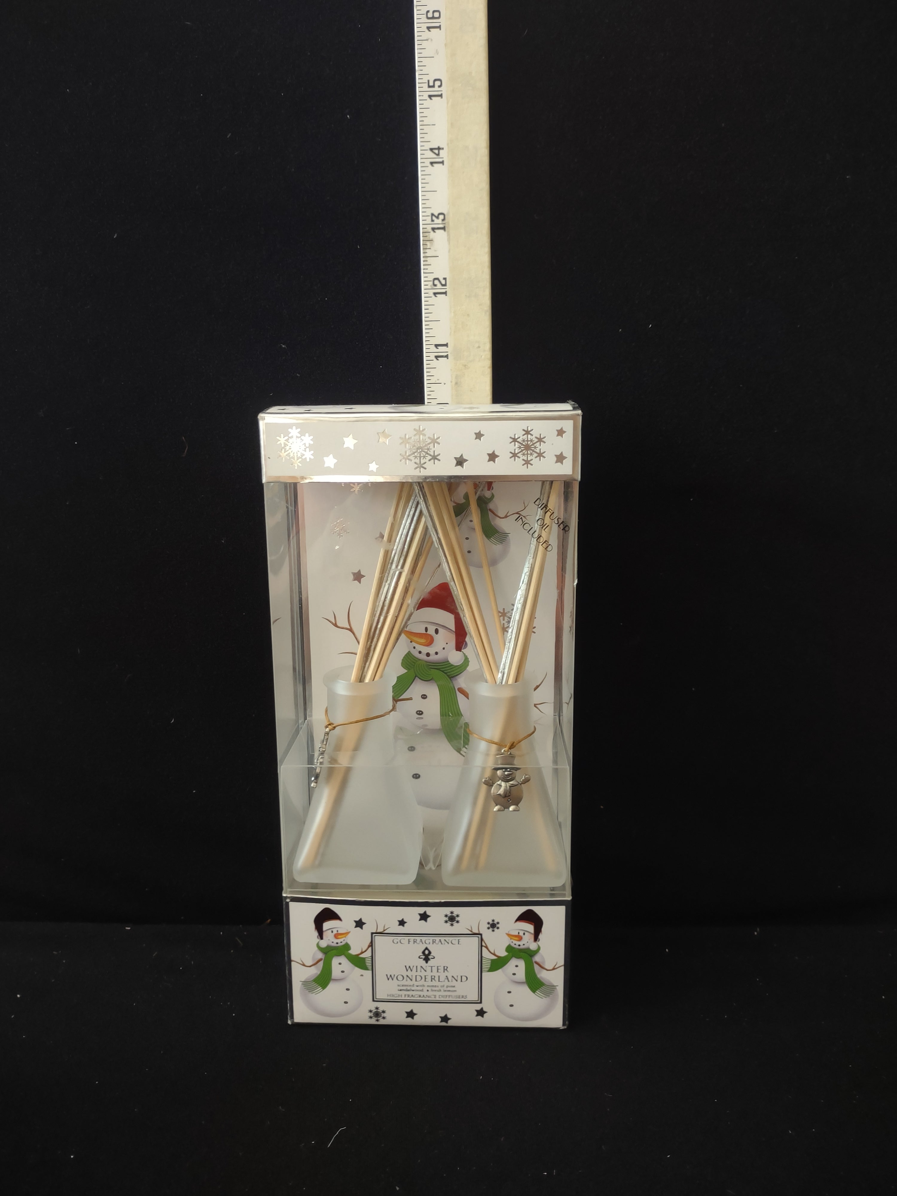 Snowmen Winter Wonderland Pine Sandalwood Lemon Oil Diffusers (Lot 3511)