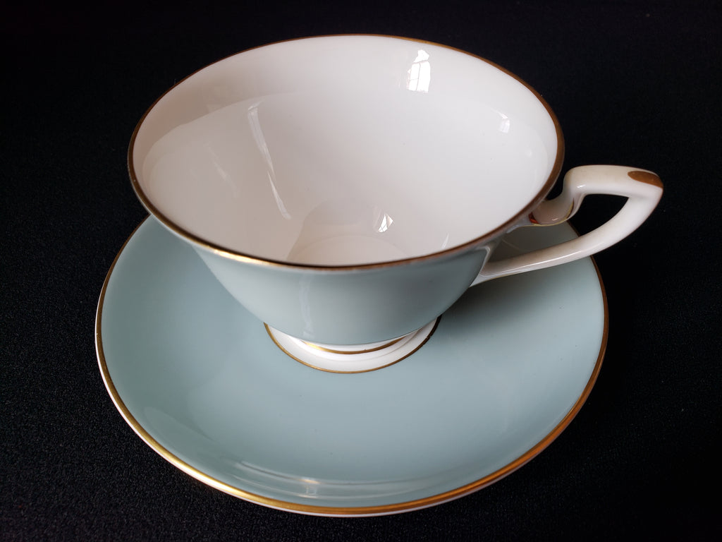 Vintage Royal Worcester Cynthia Tea Cup with Saucer (lot 2113)