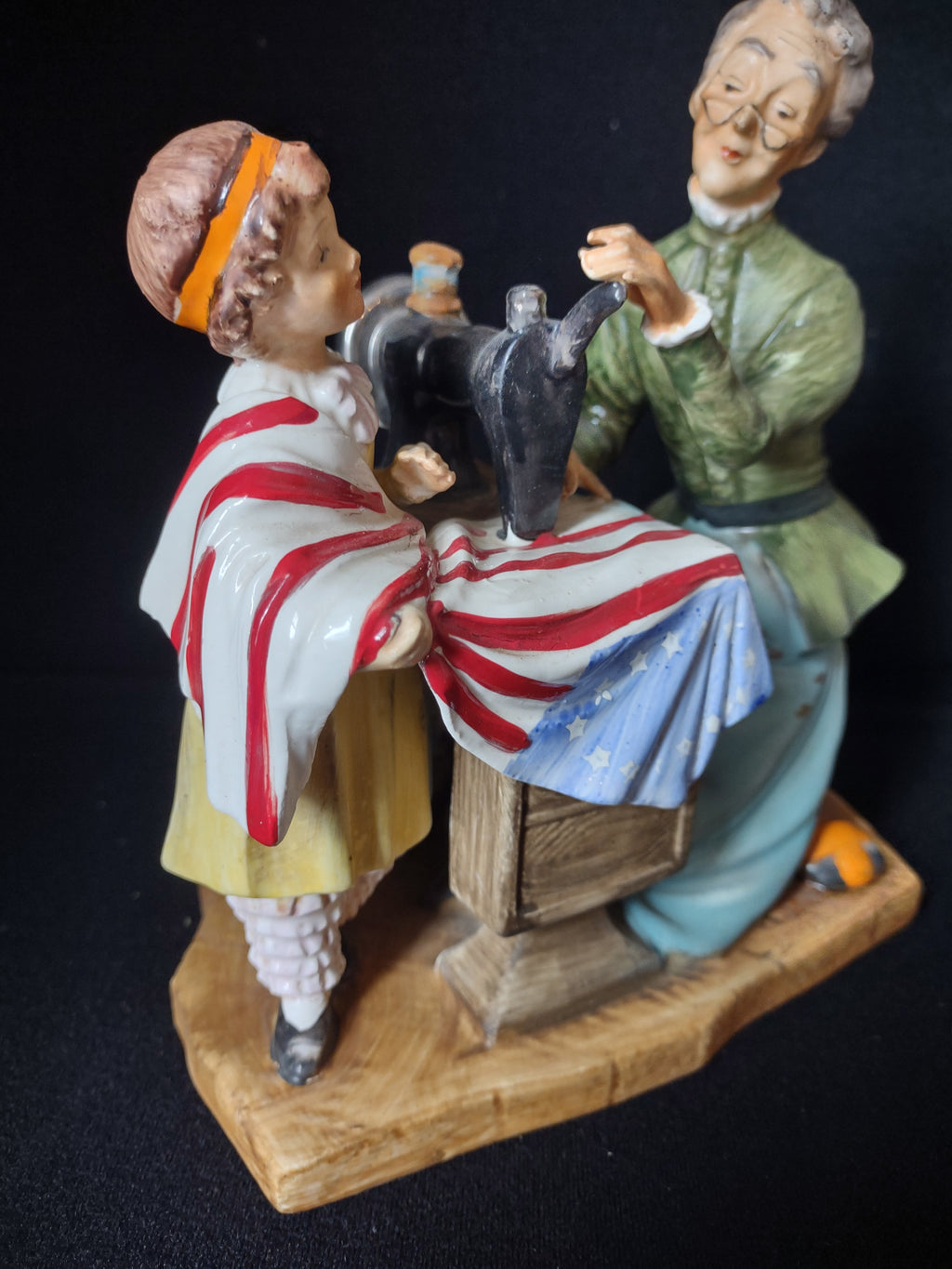 Vintage Figurine Sculpture Grandma and Child Sewing American Flag (lot 2698c)