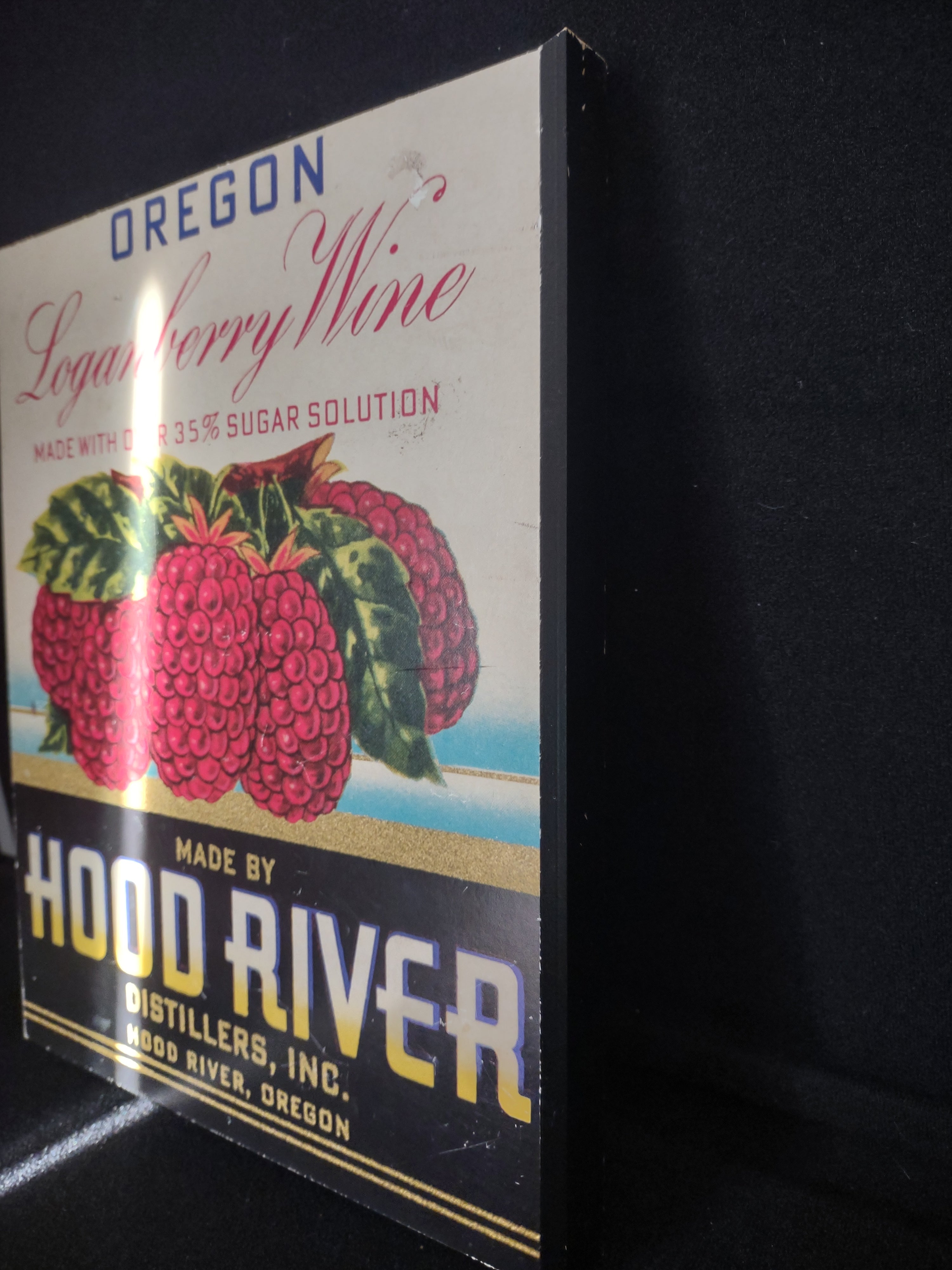 Wood Sign Plaque Picture Hood River Oregon Loganberry Wine (lot 2512c)