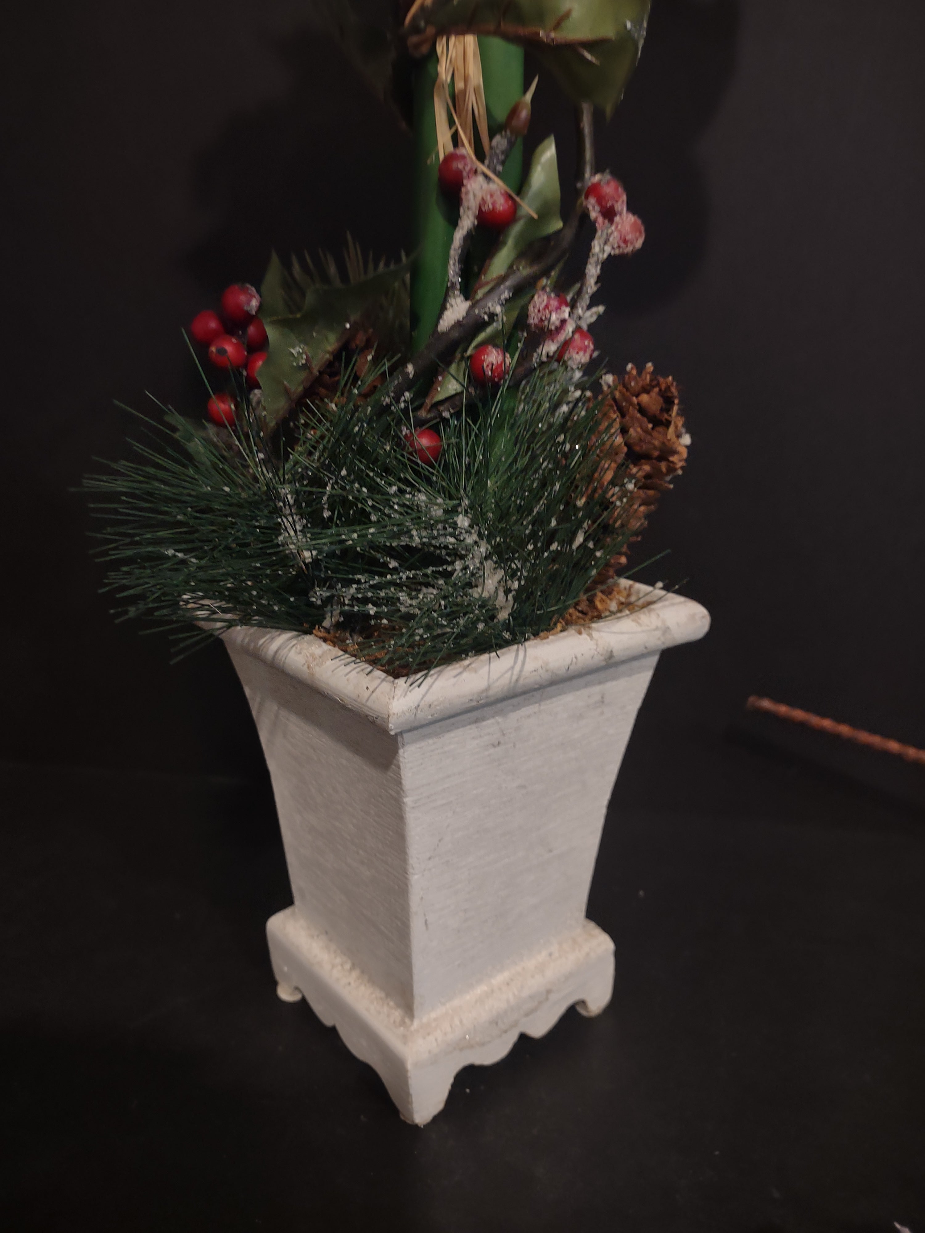 Christmas Vintage Topiary Flower Iced Pinecones Branch (lot 1272)