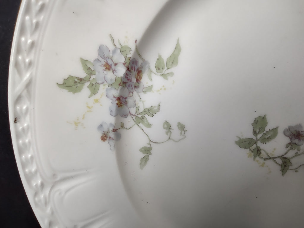 GDA France Limoges French Cottage Shabby Chic Dinner Plate Blue Flower (lot 1101