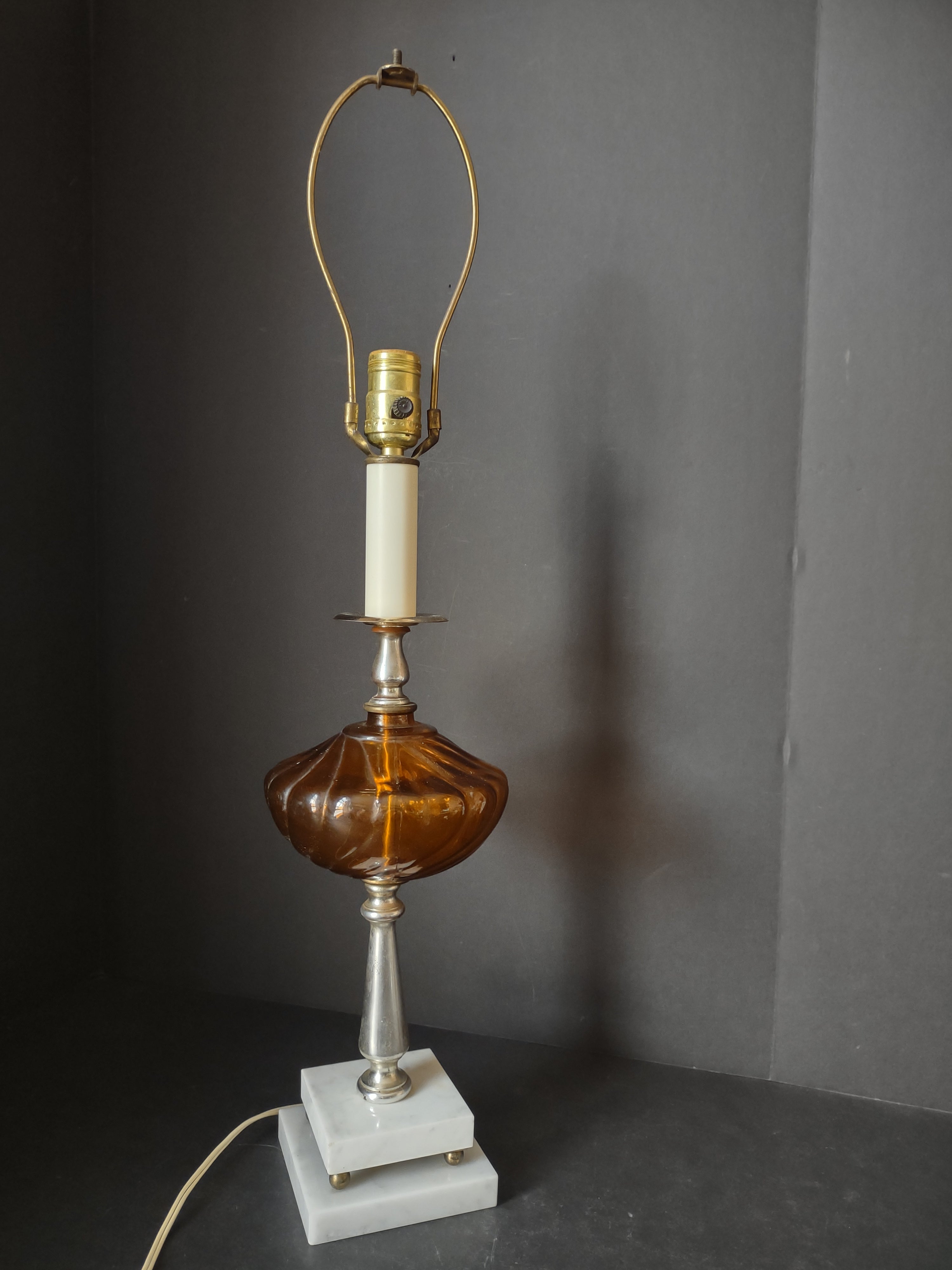 Vintage Amber Glass Lamp (lot 1775)