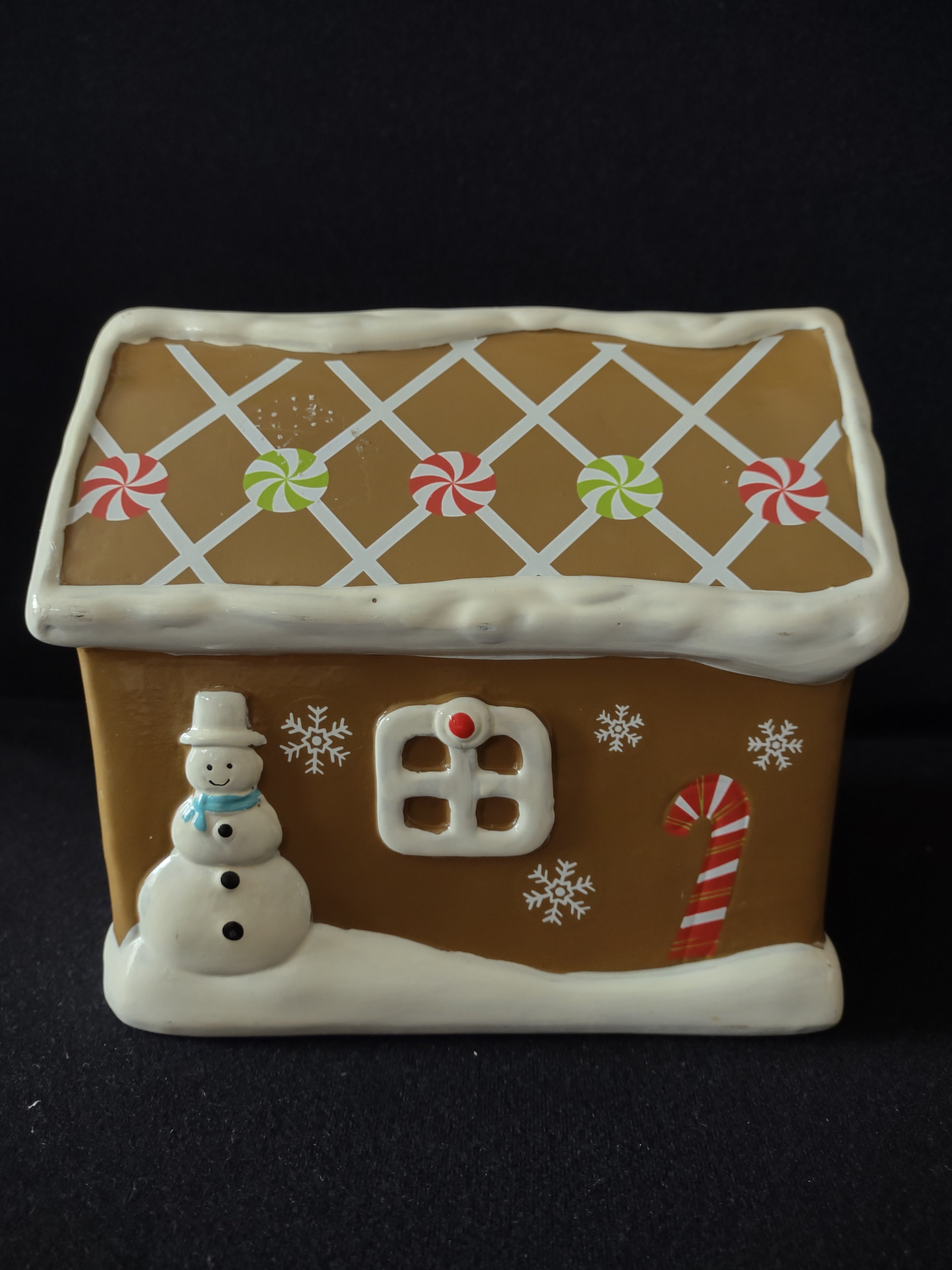 Vintage Christmas Gingerbread Ceramic Piggy Bank Snowman Snowflakes (Lot 4795)