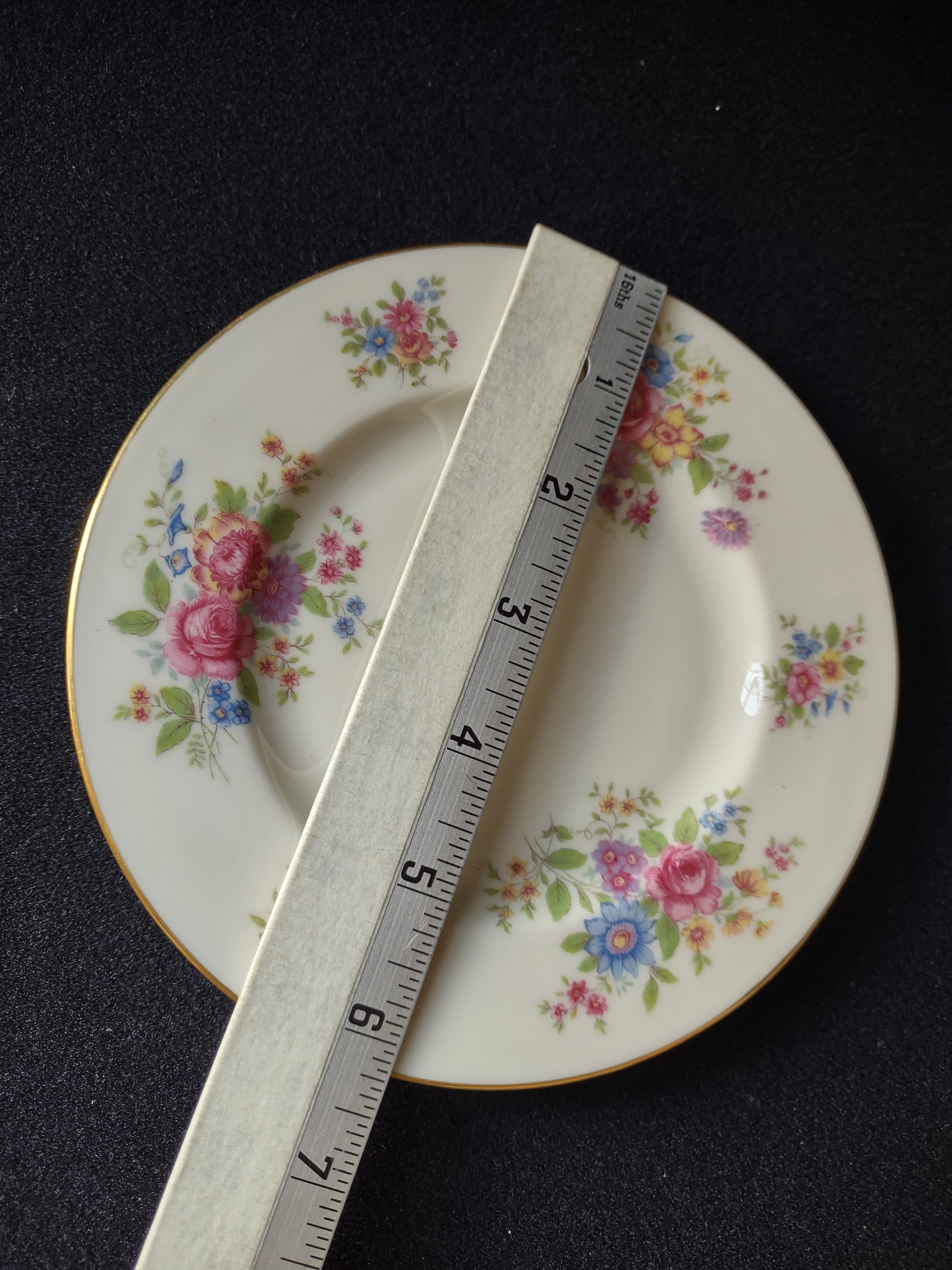 Vintage Lenox L-347 Bread Plate Gold Trim Roses (lot 1817)