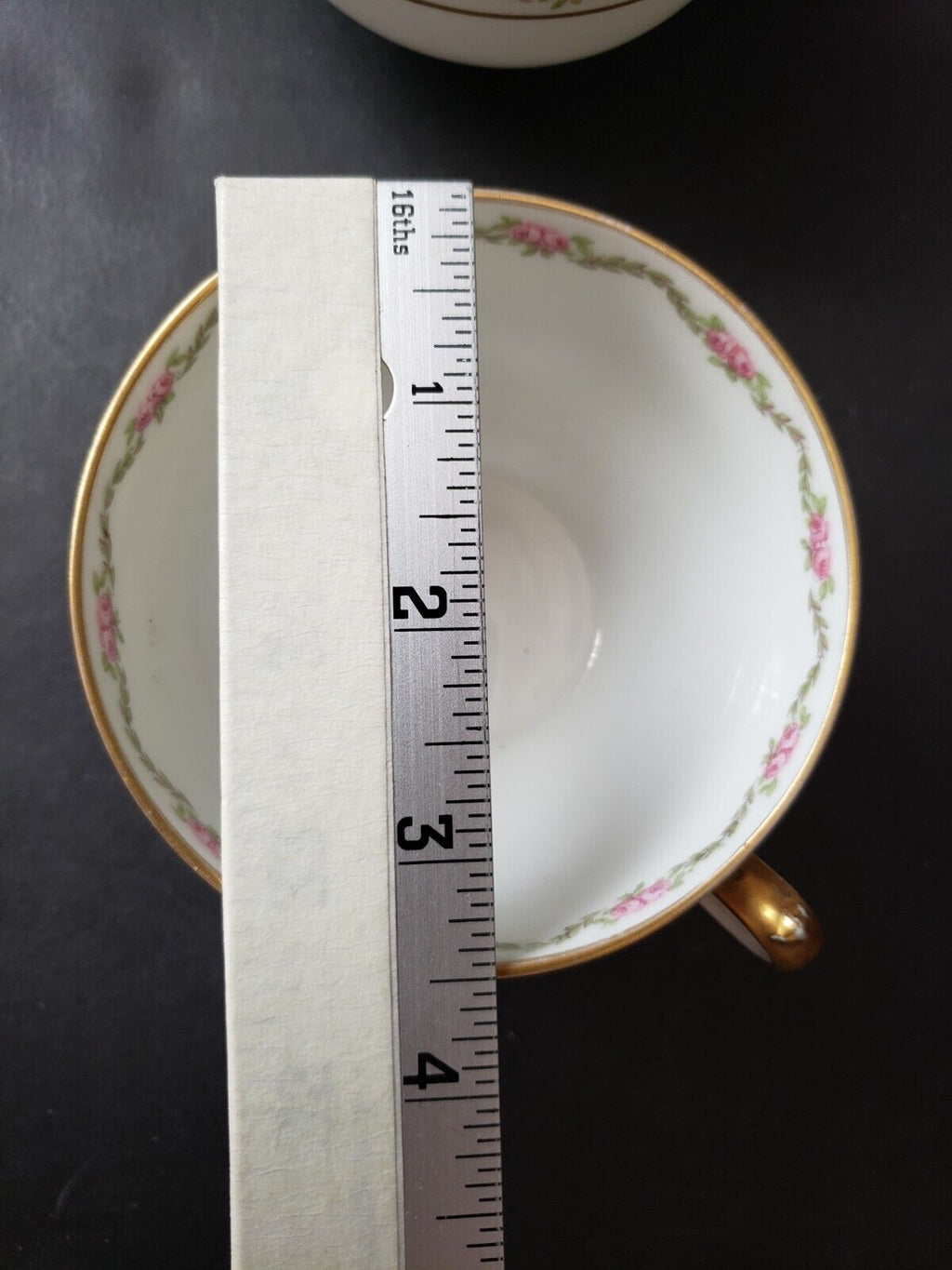 Haviland Limoges France 4 x Teacup Rose Garland Gold Trim (lot 615)