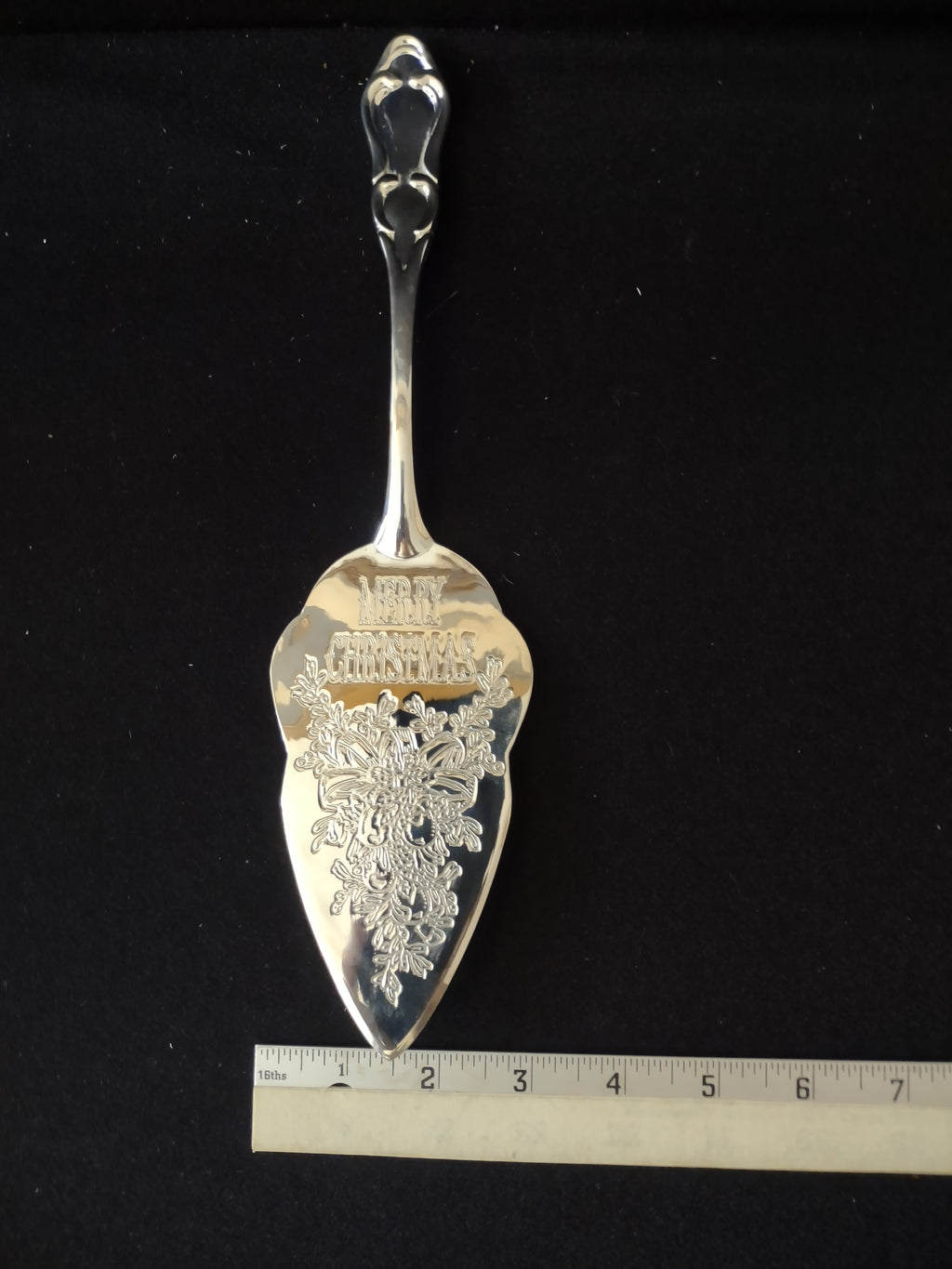 Vintage Silver Plated Engraved Christmas Serving Trowel (Lot 3327)