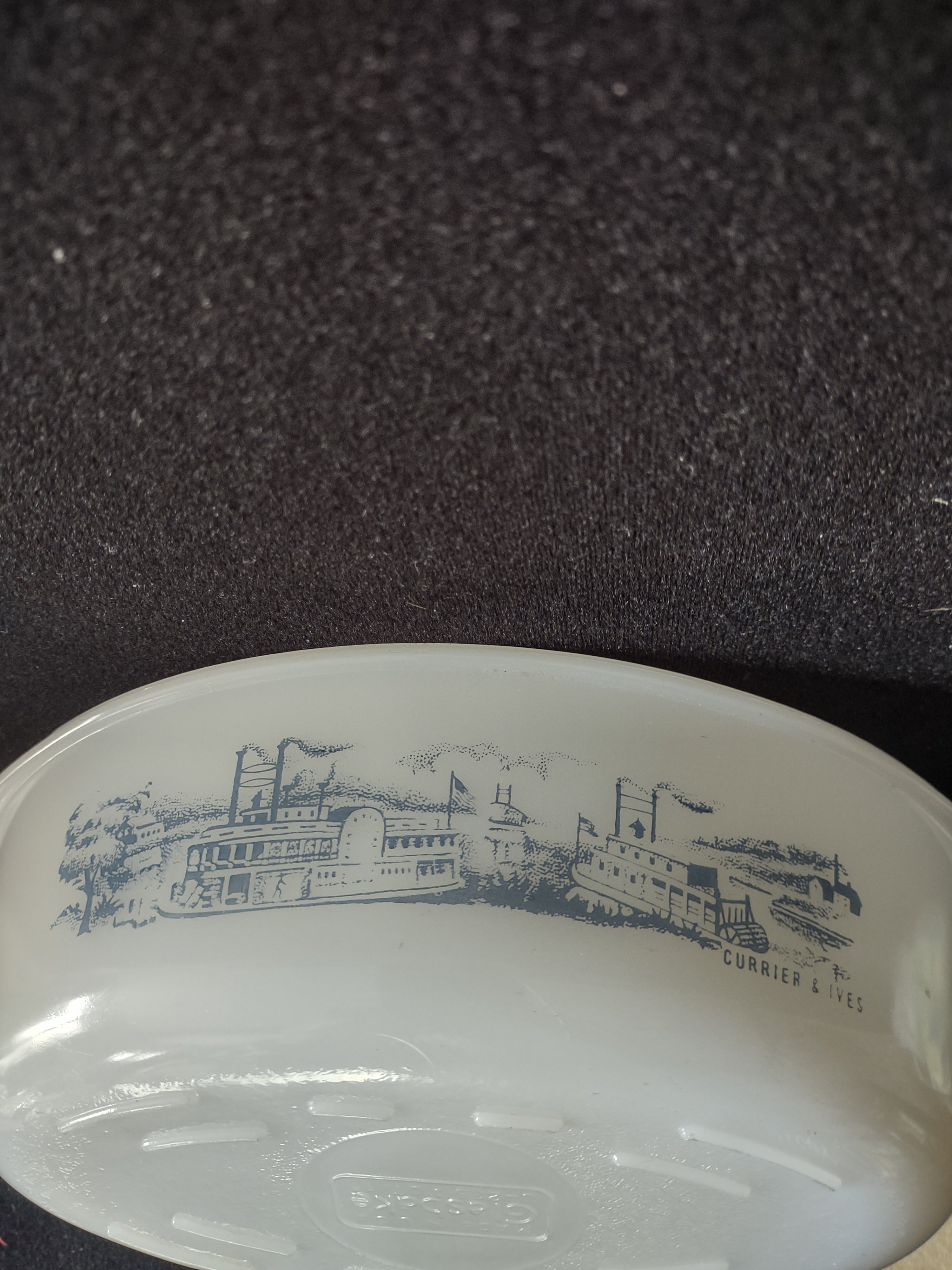 Vintage Glasbake Milk Glass 1 QT Casserole Currier & Ives Blue (Lot 5130)