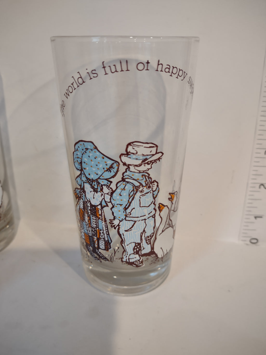 Set of 10 Holly Hobbie Glass The World Is Full of Happy Surprises (lot 2749c)