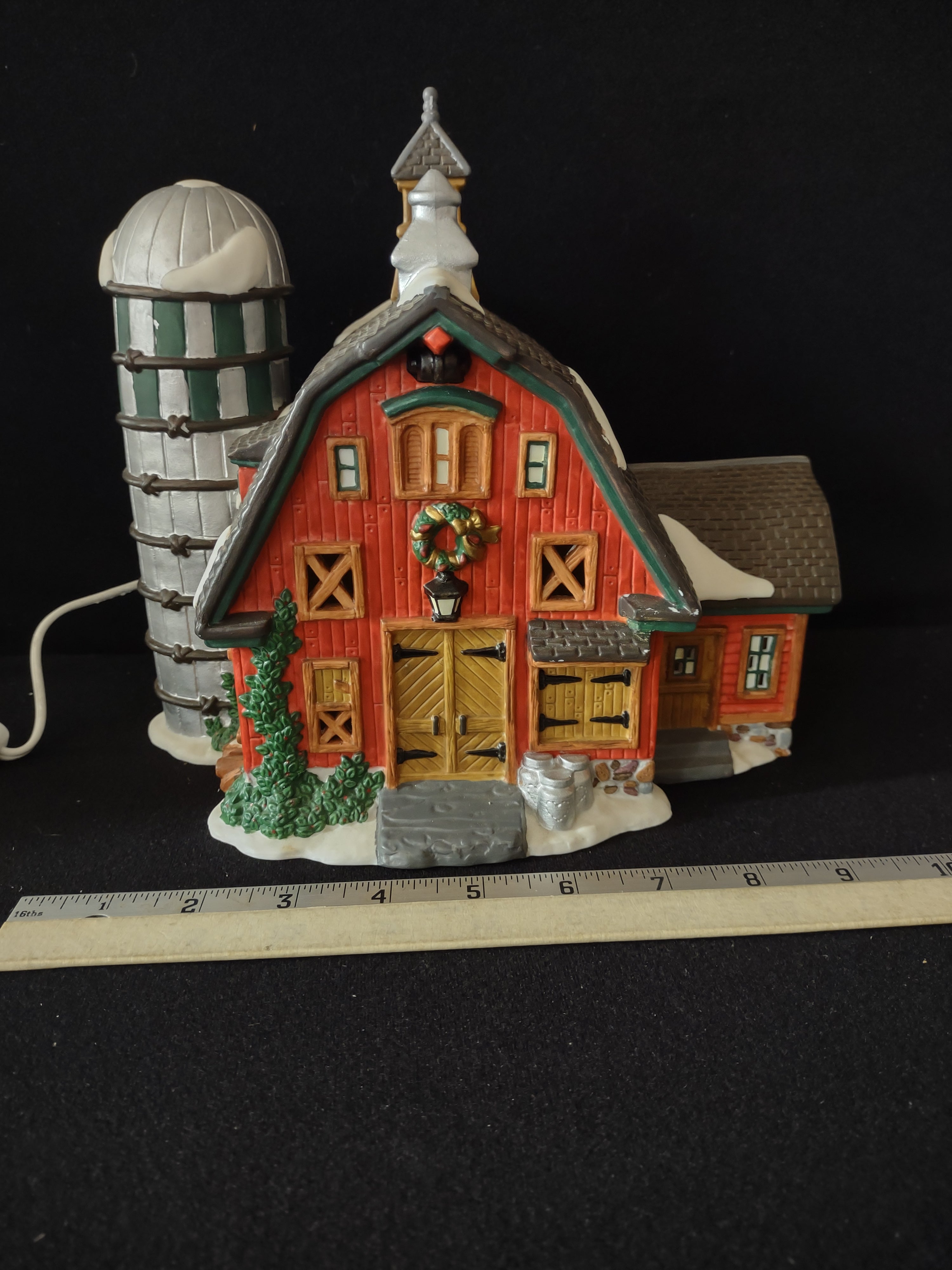 Vintage O'Well Lighted Red Barn Silo Christmas Village House (Lot 3681)