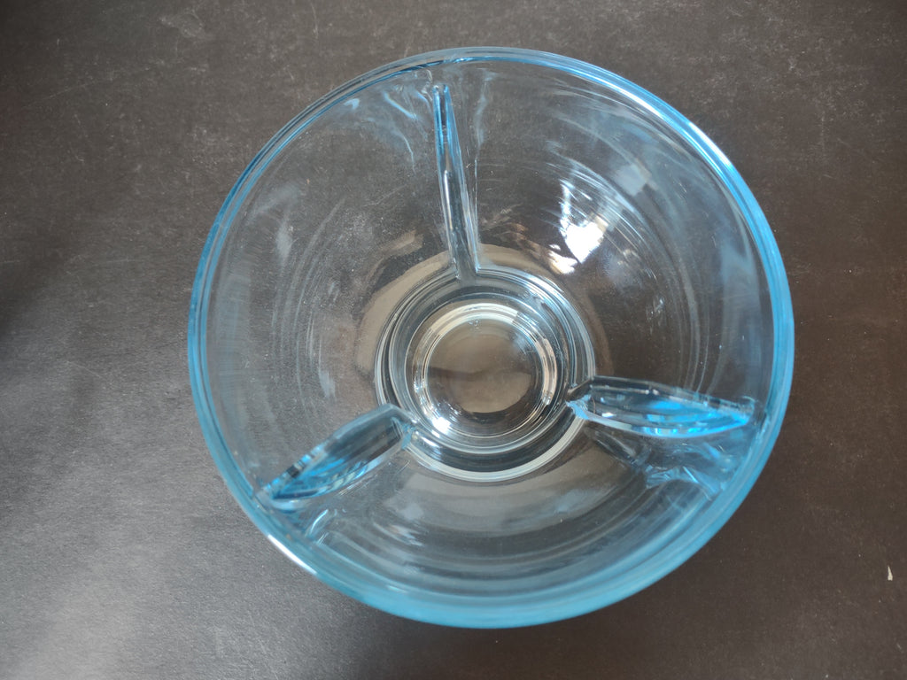 Set of 4 Blue Glass Sea Food Serving Bowl (lot 2716)