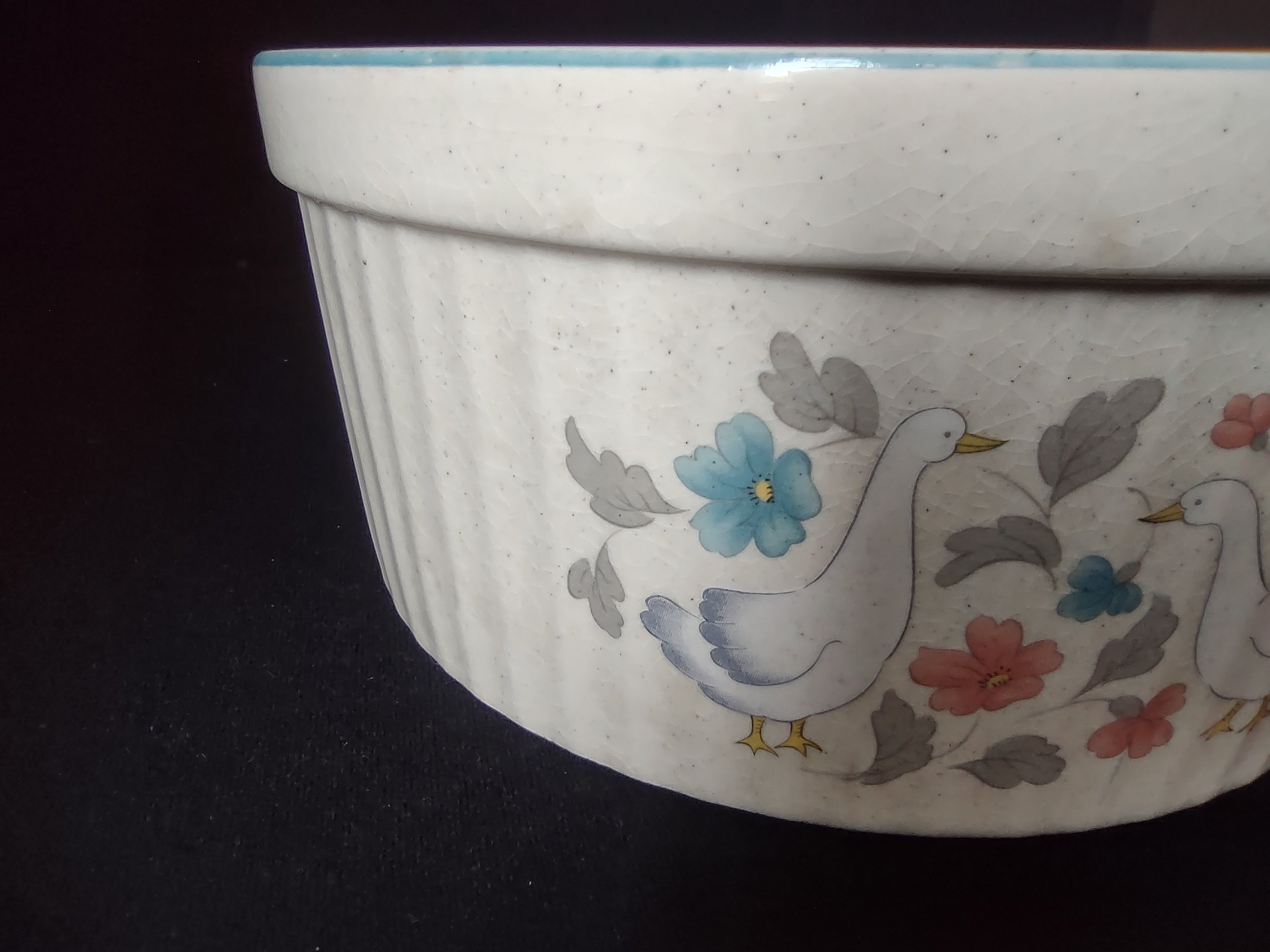 Vintage Country Classics Souffle Dish Geese Goose Duck Bowl CRAZING (lot 2803c)