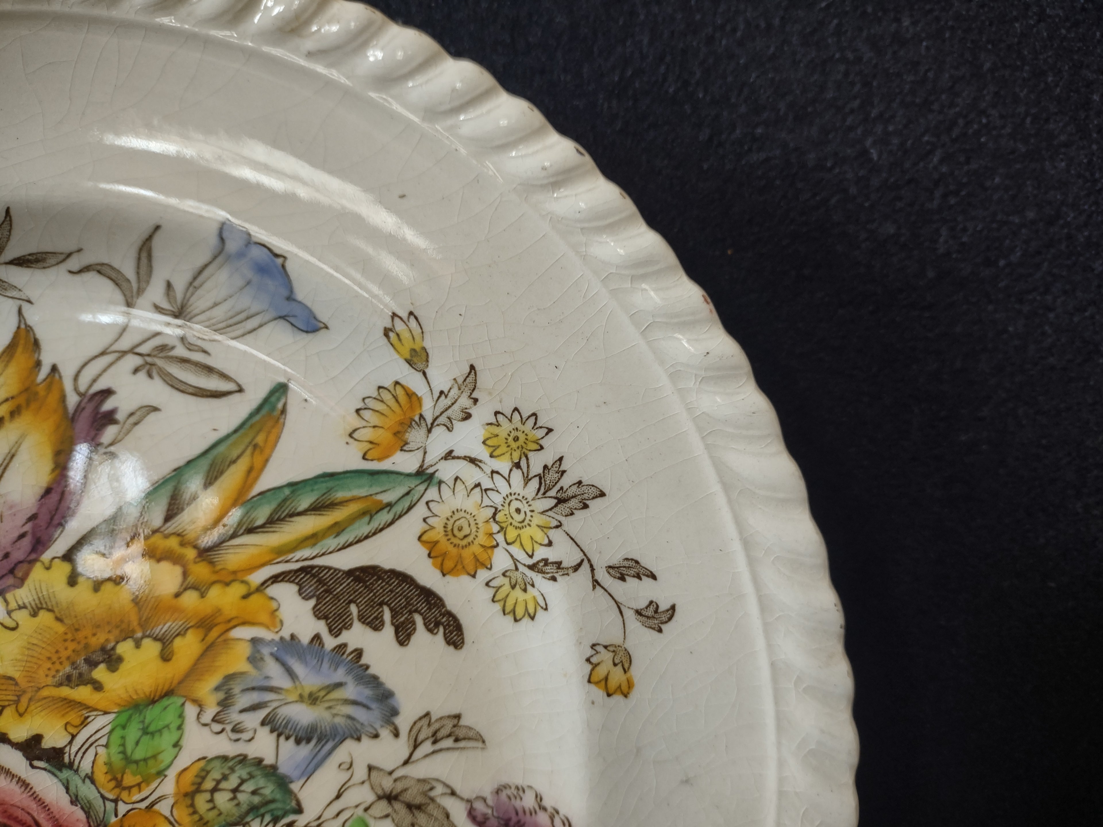 Vintage Johnson Bros Garden Bouquet Ironstone England Lunch Plate (lot 5614)