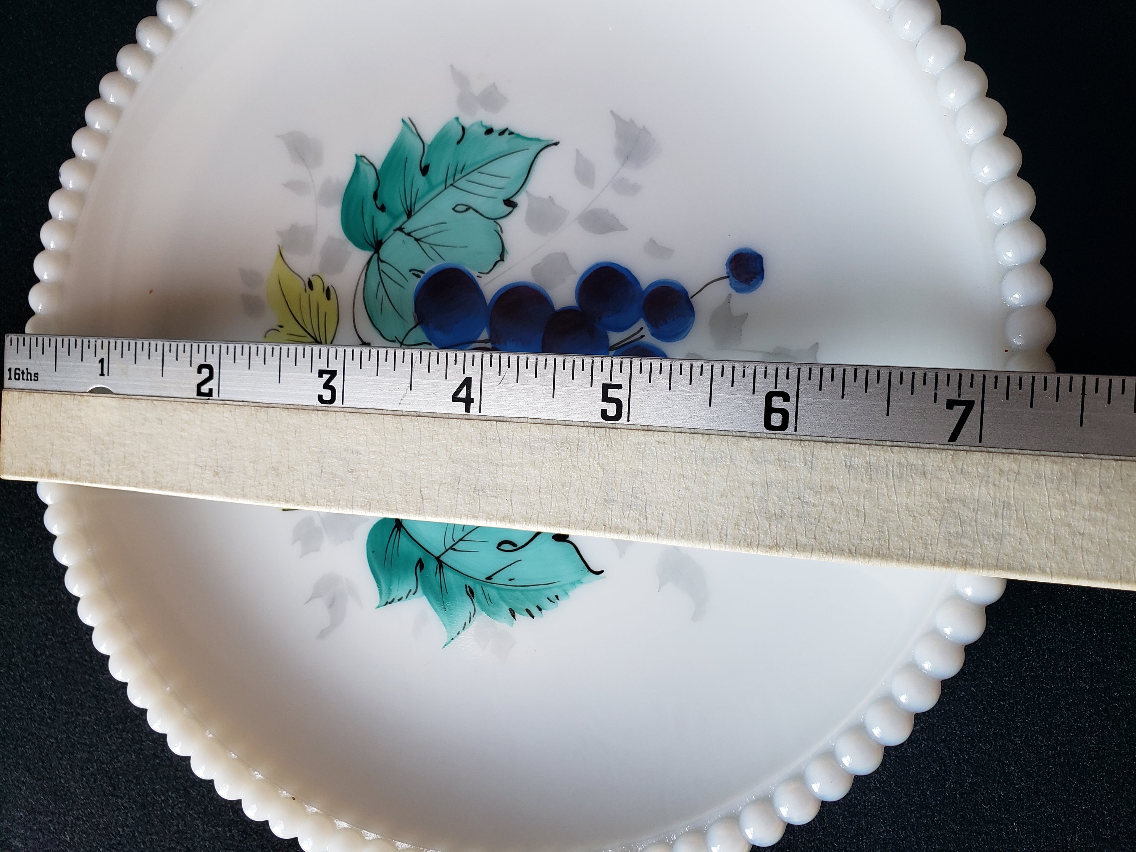 Vintage Westmoreland Grape Motif Milk Glass Dessert Plate (lot 2186)