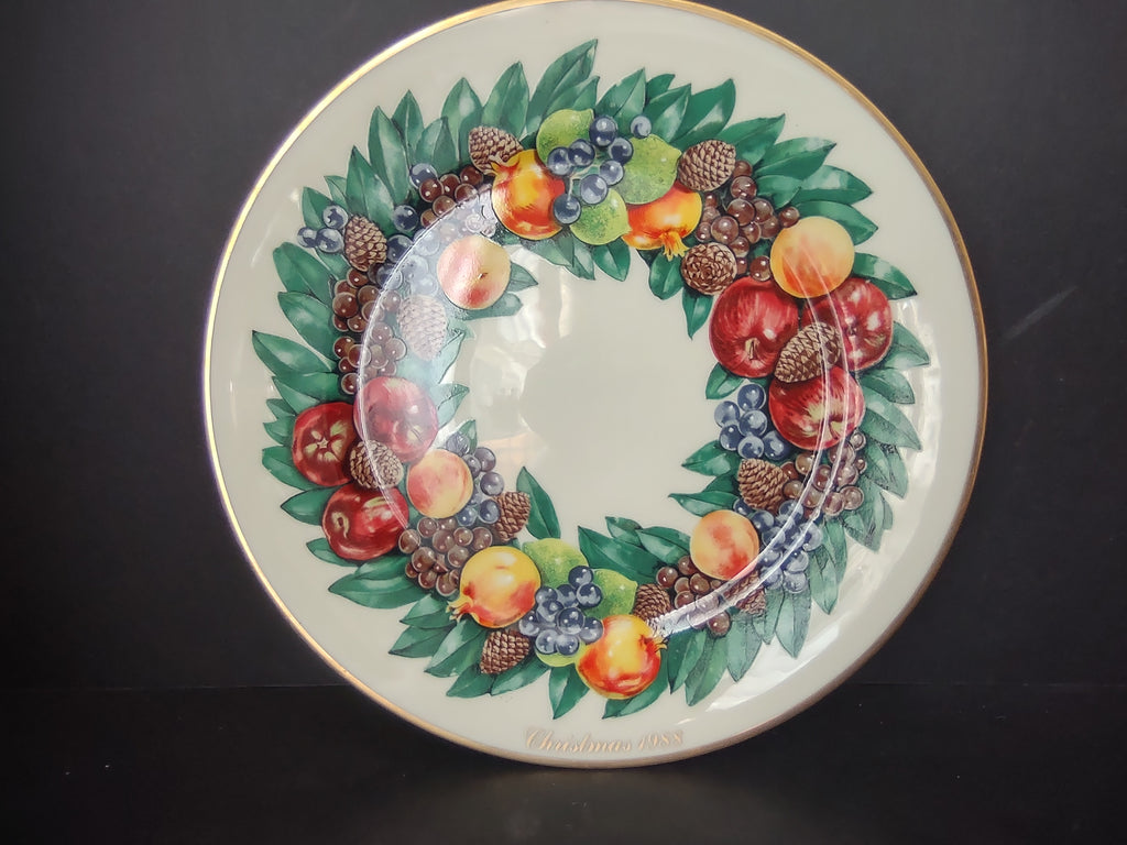 Lenox 1988 Delaware Colony Colonial Christmas Wreath Plate (lot 1136)