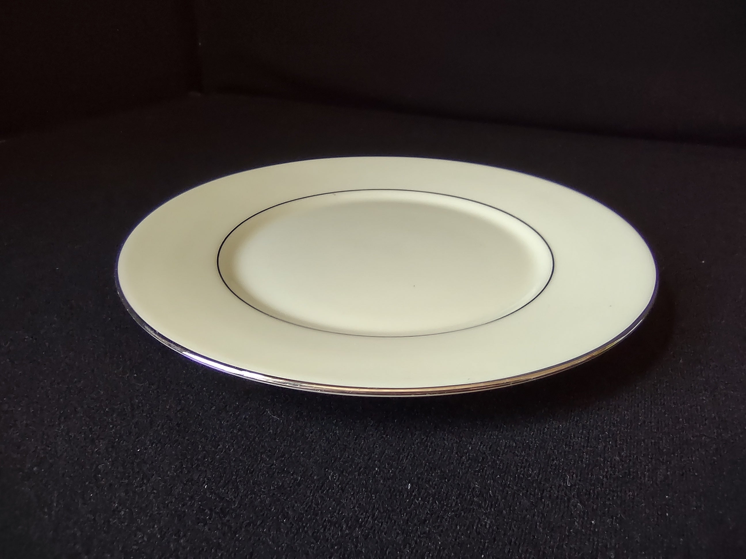 Vintage Lenox Maywood Salad or Luncheon Plate 8-1/4" (lot 1886)