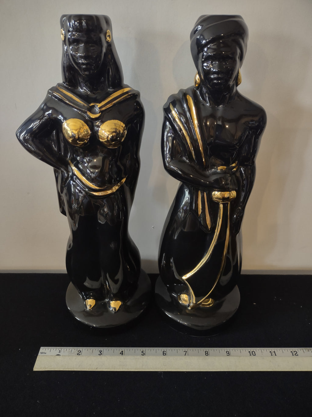 Vintage Eastern Style Man Woman Figurine Black Gold Accent (Lot 3739