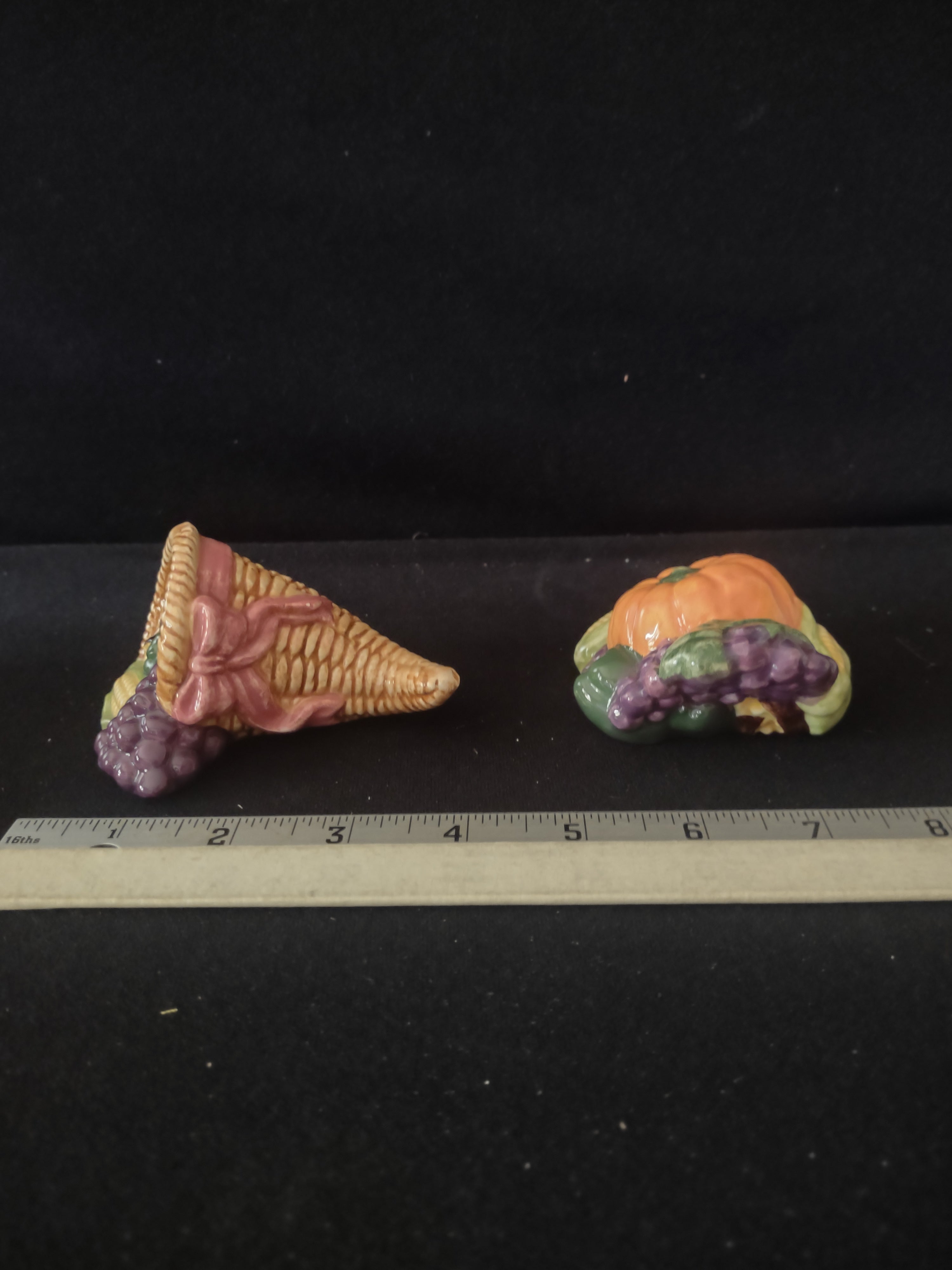 Brinn Ceramic Thanksgiving/Fall Cornucopia Pumpkin Salt Pepper Shakers (Lot 3447