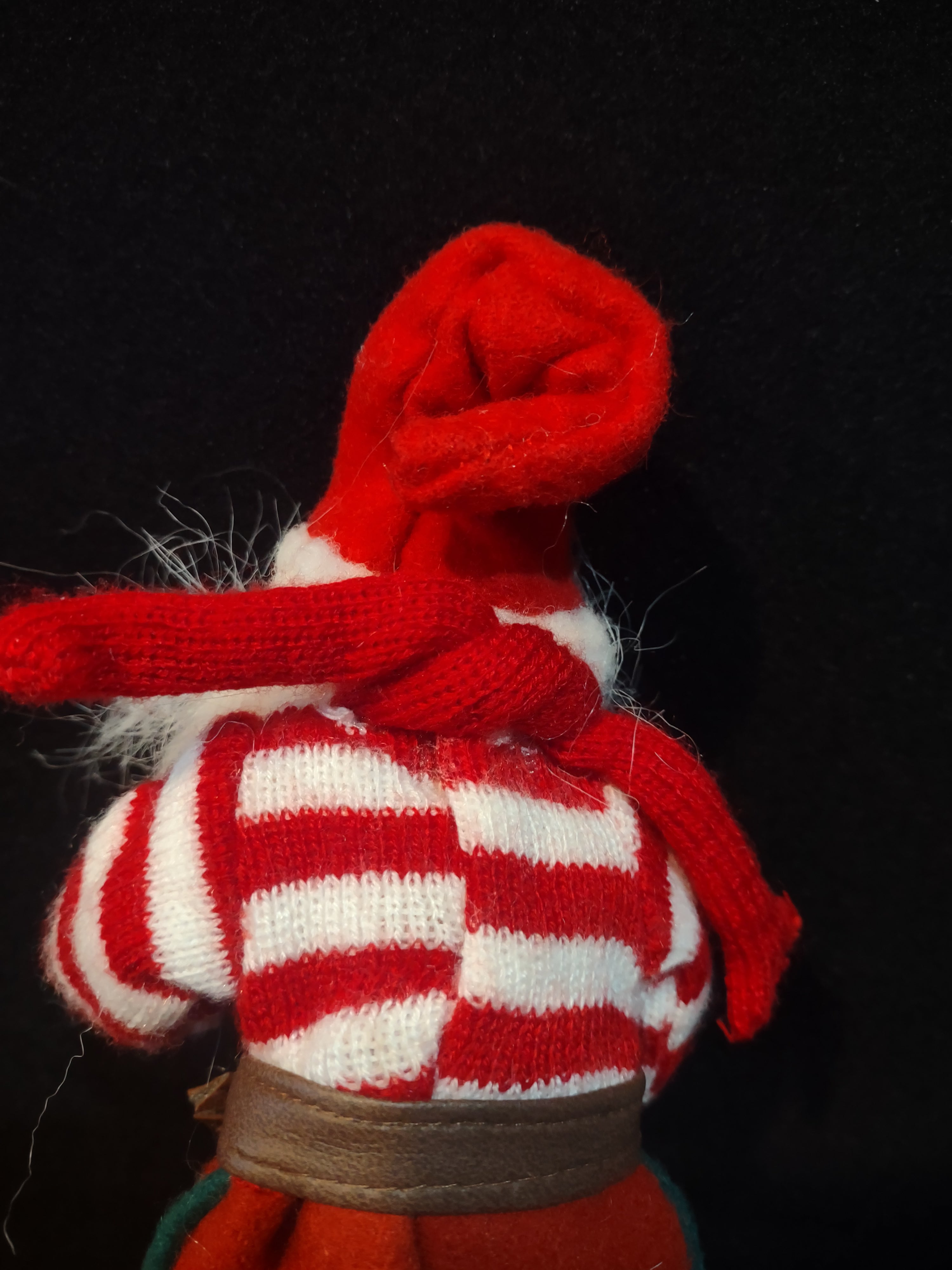 Vintage Christmas Santa Claus Red White Sweater Socks Mismatch Slippers (Lot4543
