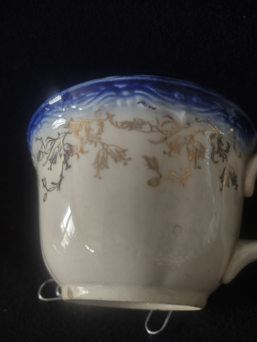 Vintage Teacup Blue White Floral Bird Glaze Blurred Set Of 3 (Lot 5304)