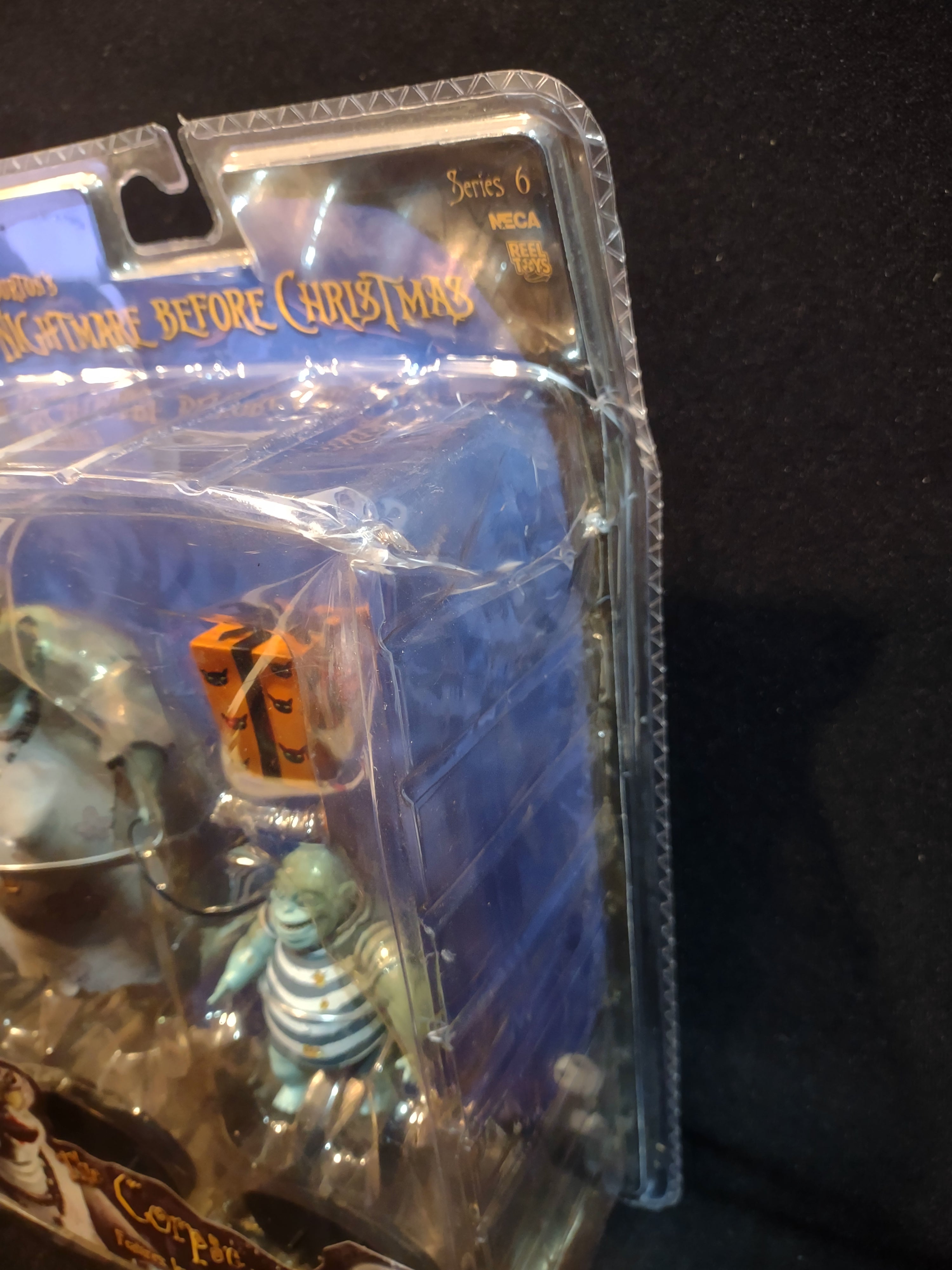 The Nightmare Before Christmas Corpse Family Leash Present Series 6 (lot 4583)