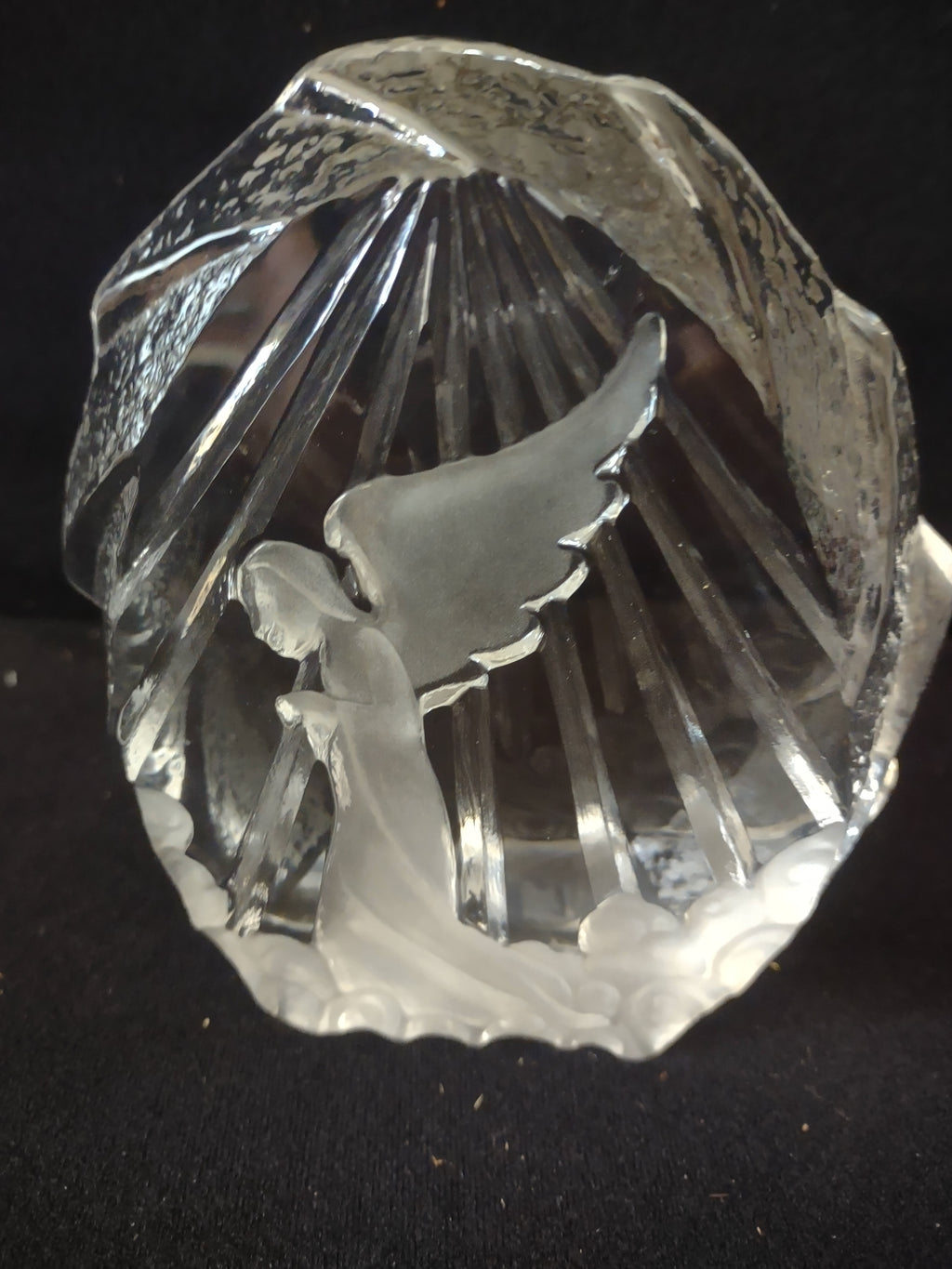 Lavaggi Glass Prism Angel Paperweight Figurine (Lot 3579)