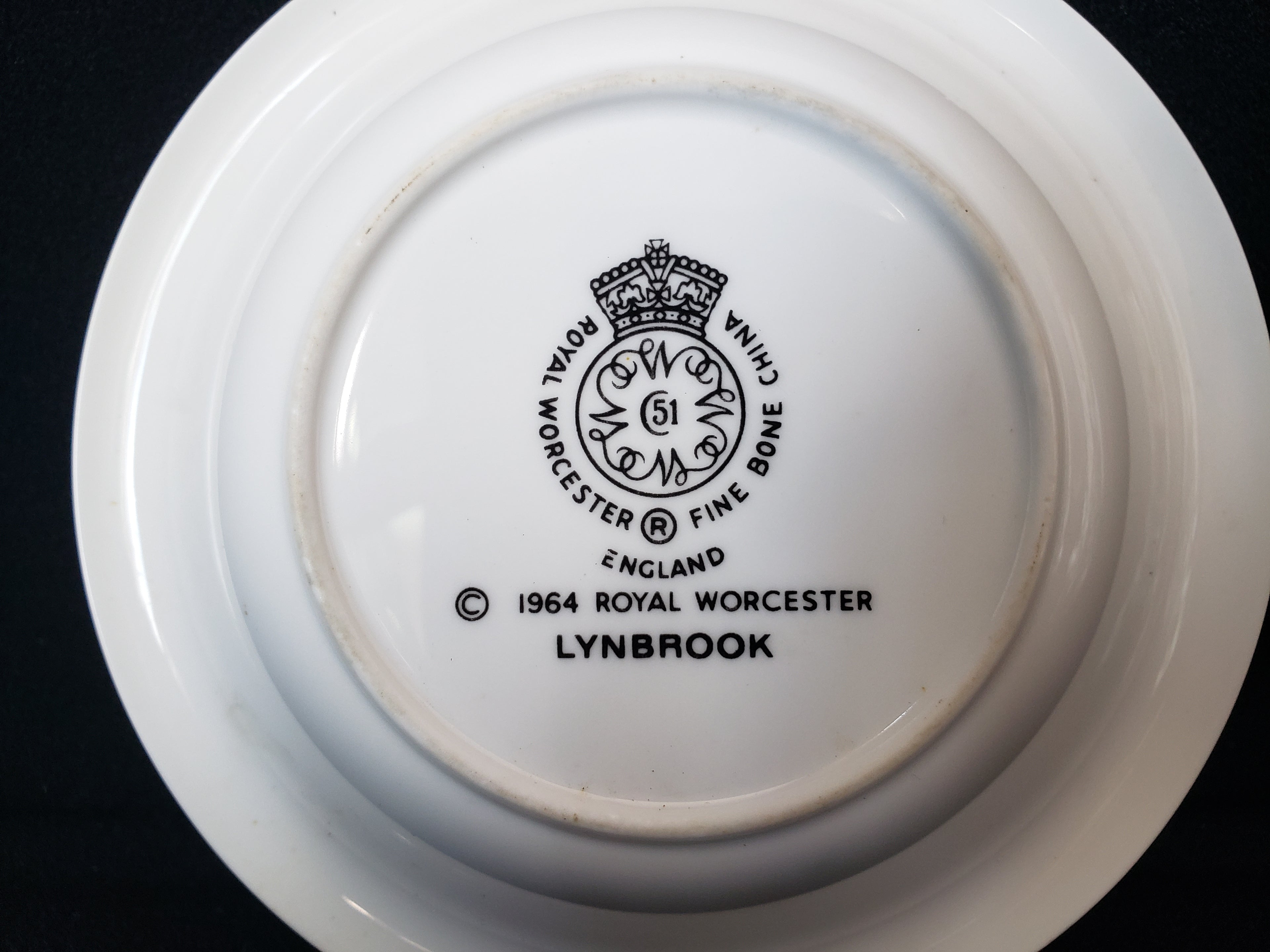 Vintage Royal Worcester Lynbrook" 4-1/2" Small Plate (lot 2054)
