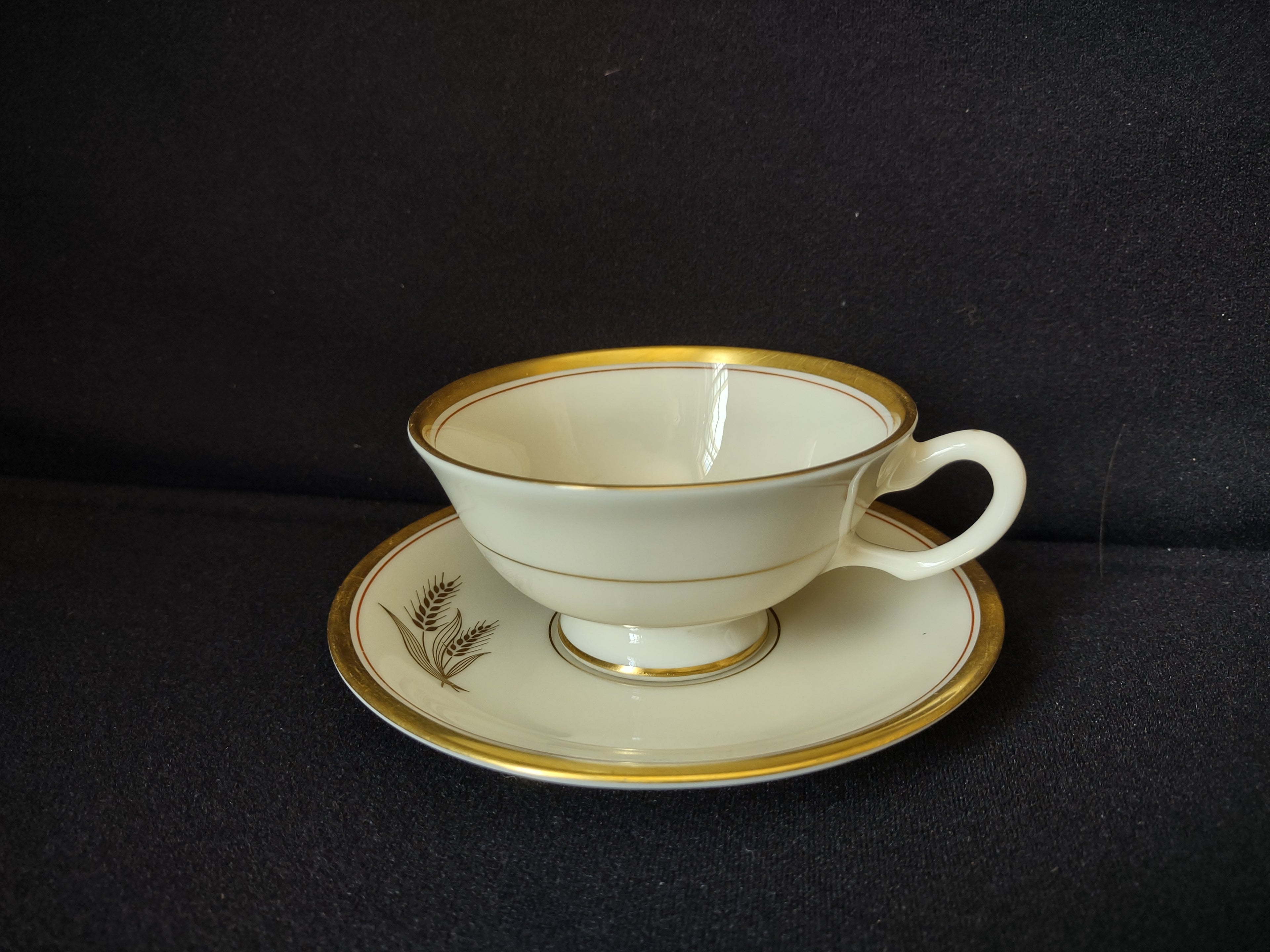 Vintage Lenox Westfield R-440 Tea Cup with Saucer (lot 1890)