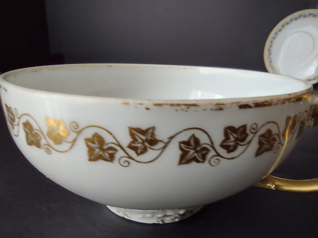 Vintage GDA Haviland Limoges France Ivy Gold Trim Large Teacup & Saucer (lot 709