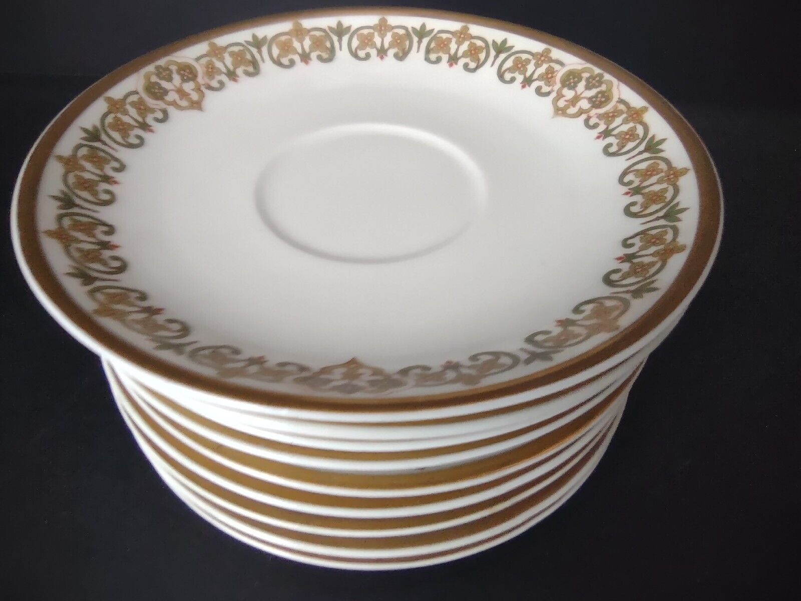 Haviland Limoges 7 x Saucer 5-1/2" Four Leaf Flower Green Red (lot 529)