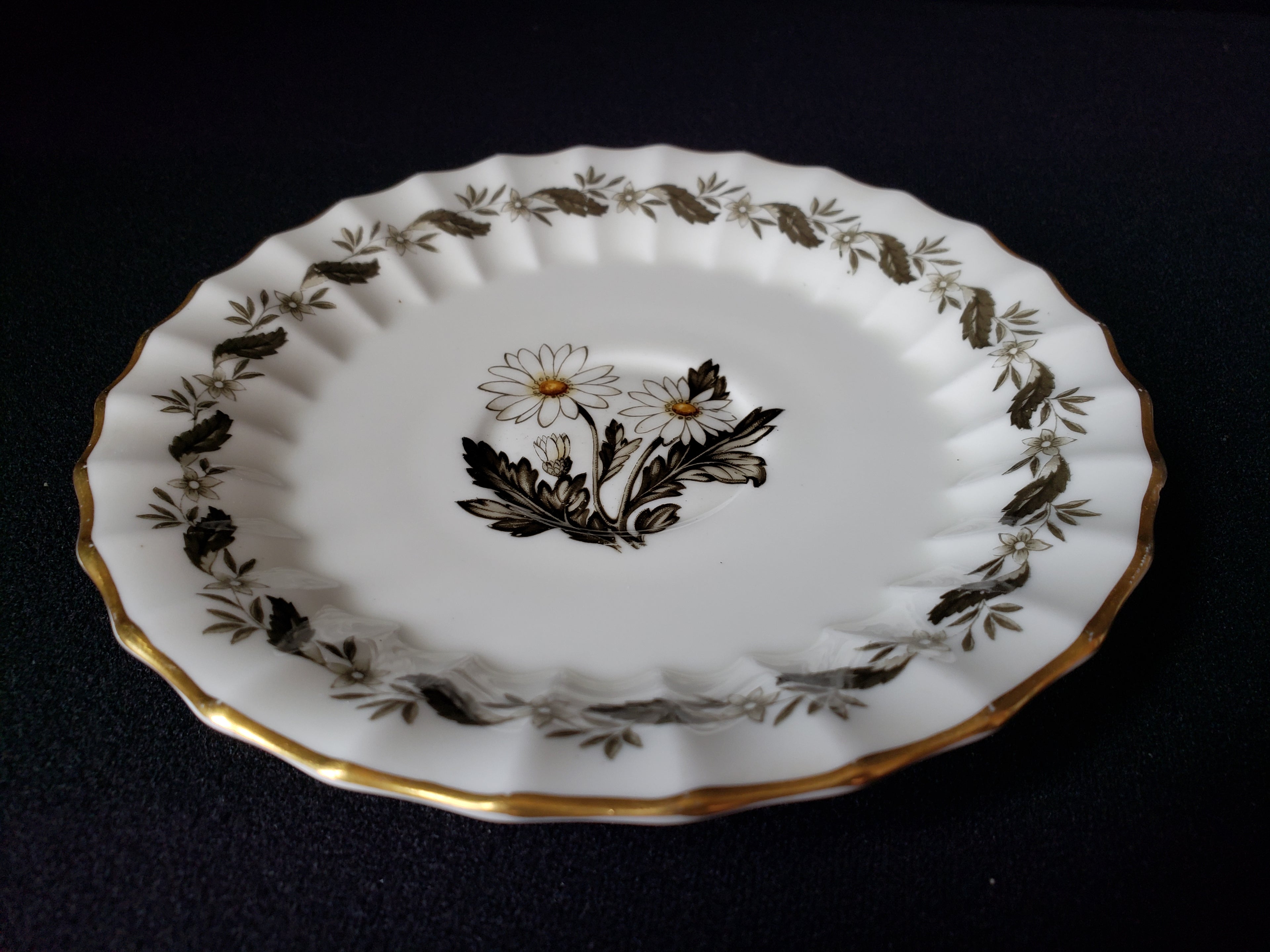 Vintage Royal Worcester Saucer ONLY Engadine 6" (lot 2092)