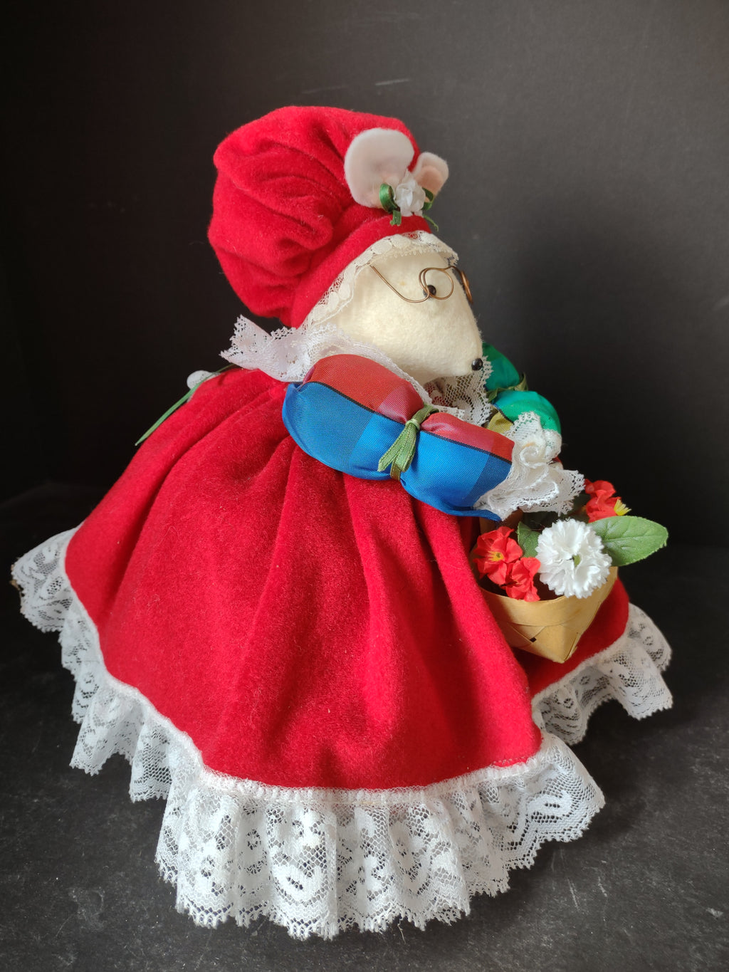 Vintage Christmas Easter Mouse Mice Dressed Up with Flower Basket (lot 5257)