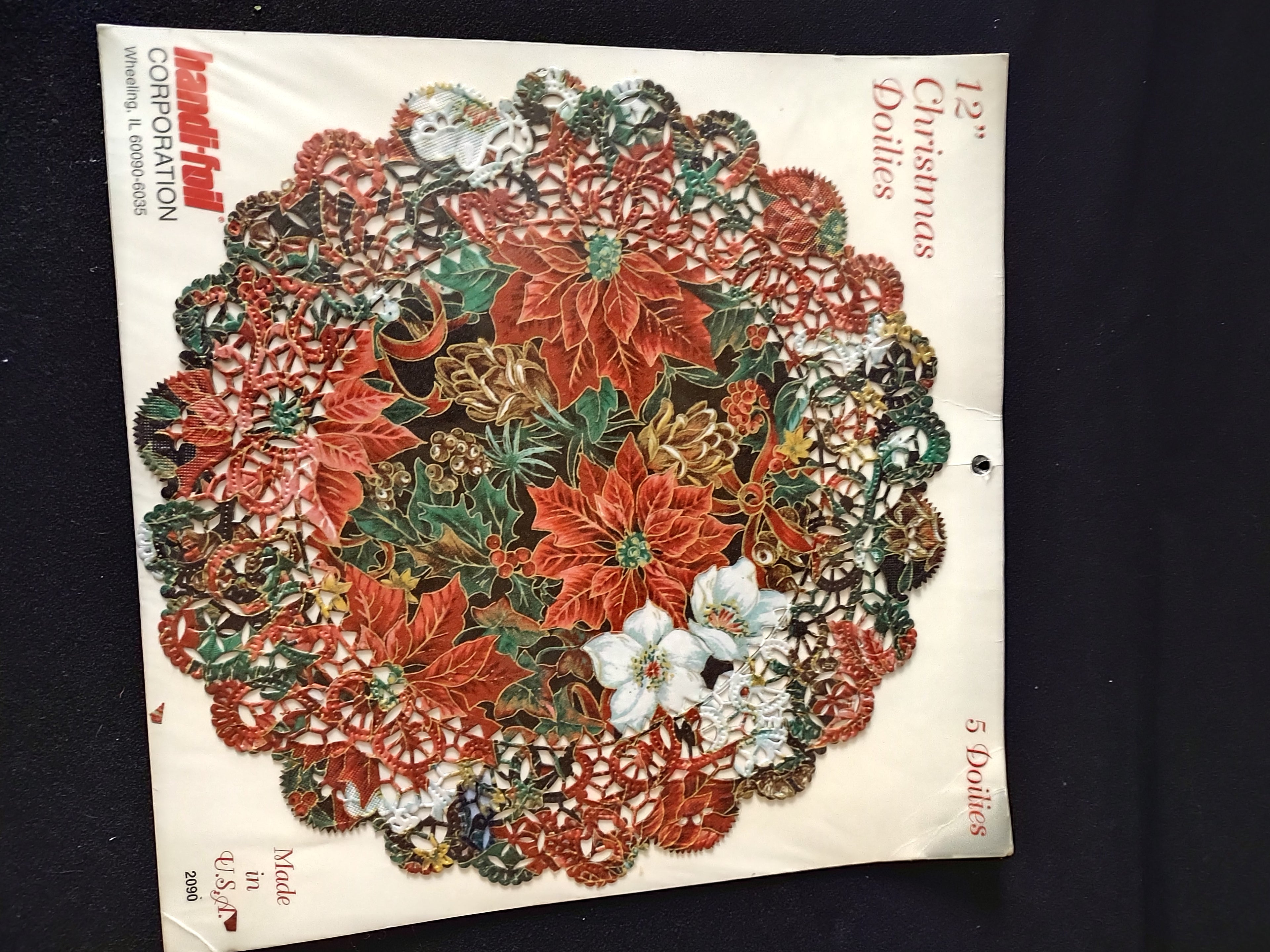 Christmas 12" Doilies Red White Poinsettia Holly Design Set Of 5 (Lot 4339)
