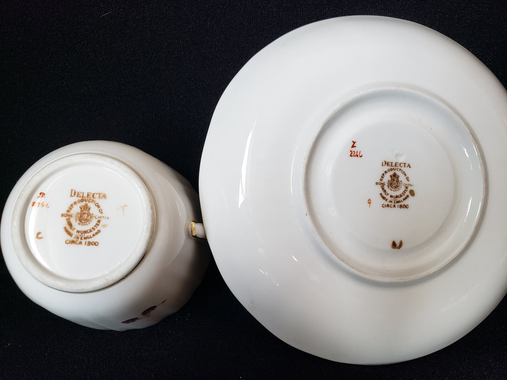 Vintage Royal Worcester Delecta Tea Cup (lot 2101)