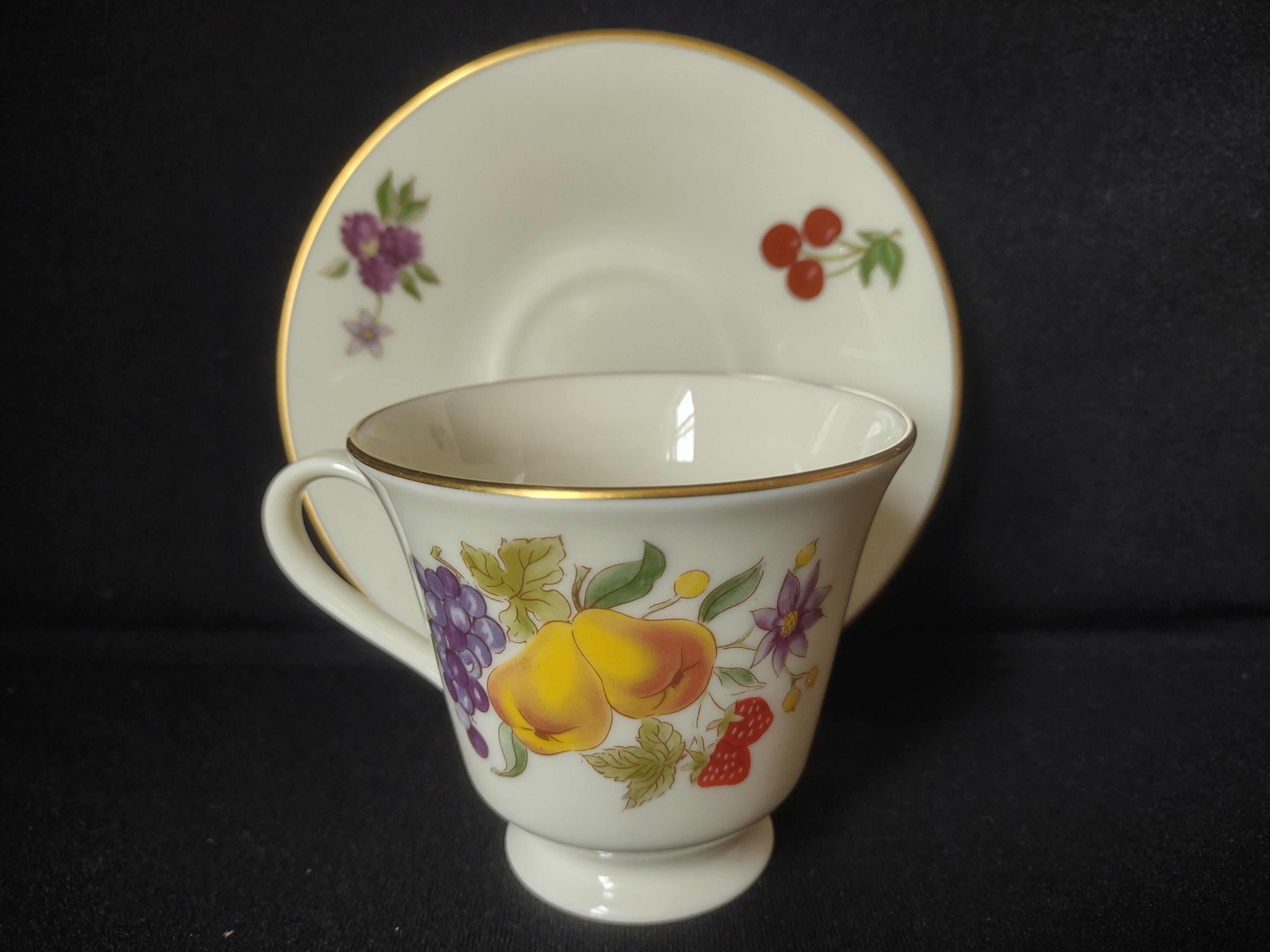 Vintage Lenox Special Fruit Design Tea Cup with Saucer (lot 1848)