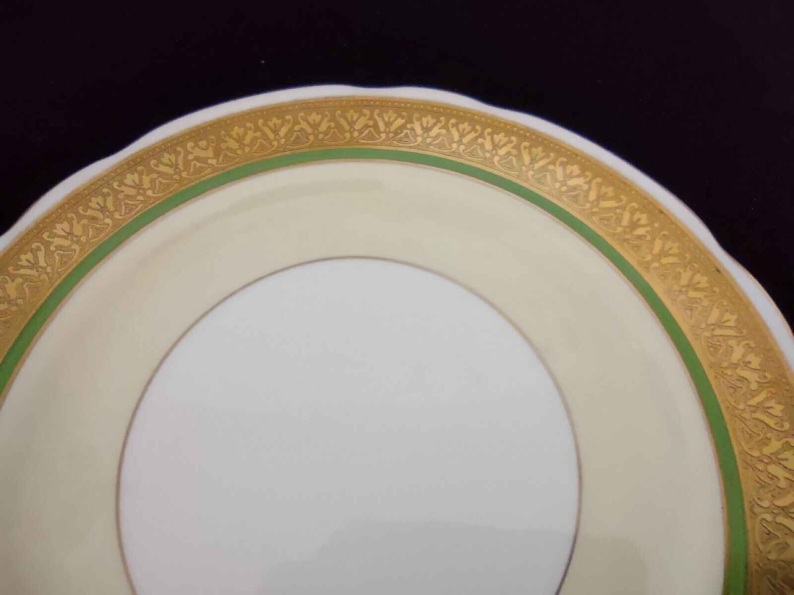 Set 2 Heavy Gold Trim Coronet Dinner Plate Bone China Green Cream (Lot 316)