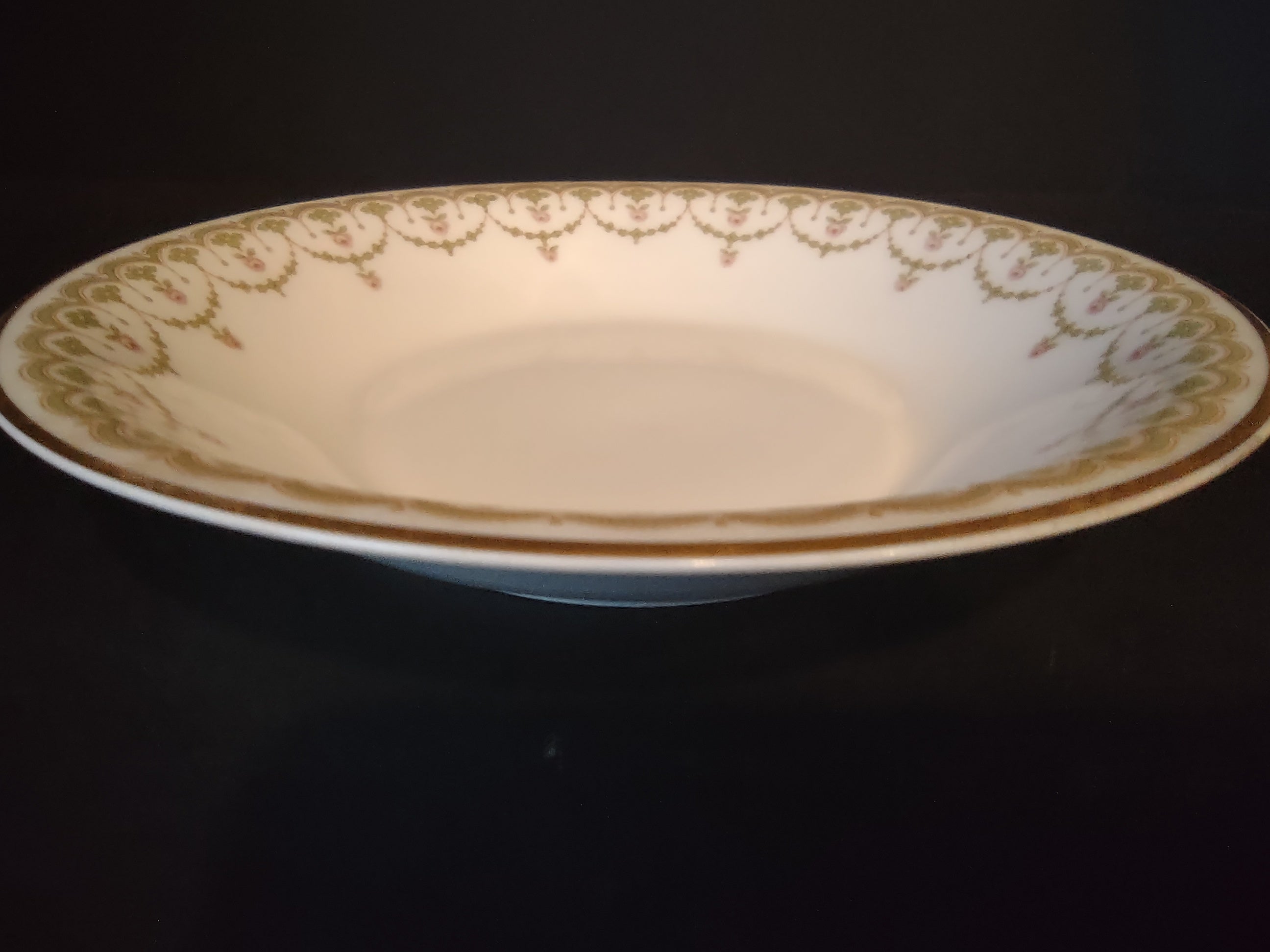 Haviland Limoges French Chic Cream Soup Plate Bowl Rose Garland Green (lot 1084)