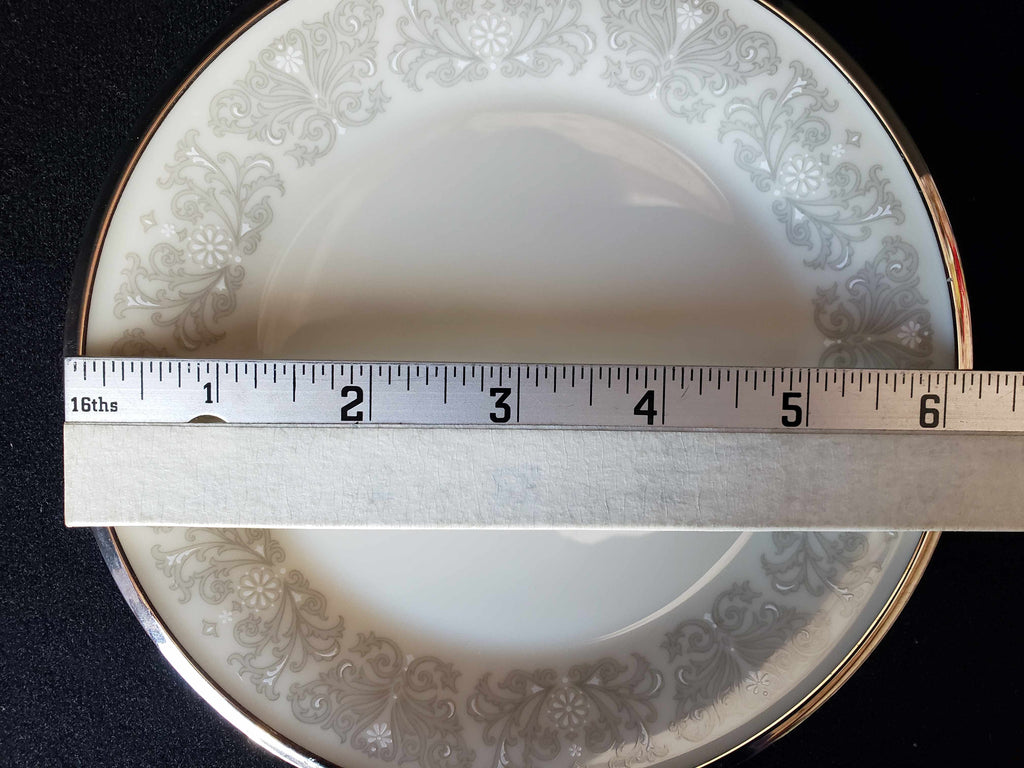 Vintage Lenox Snow Lily Bread or Dessert Plate 6-3/8"(lot 1967)