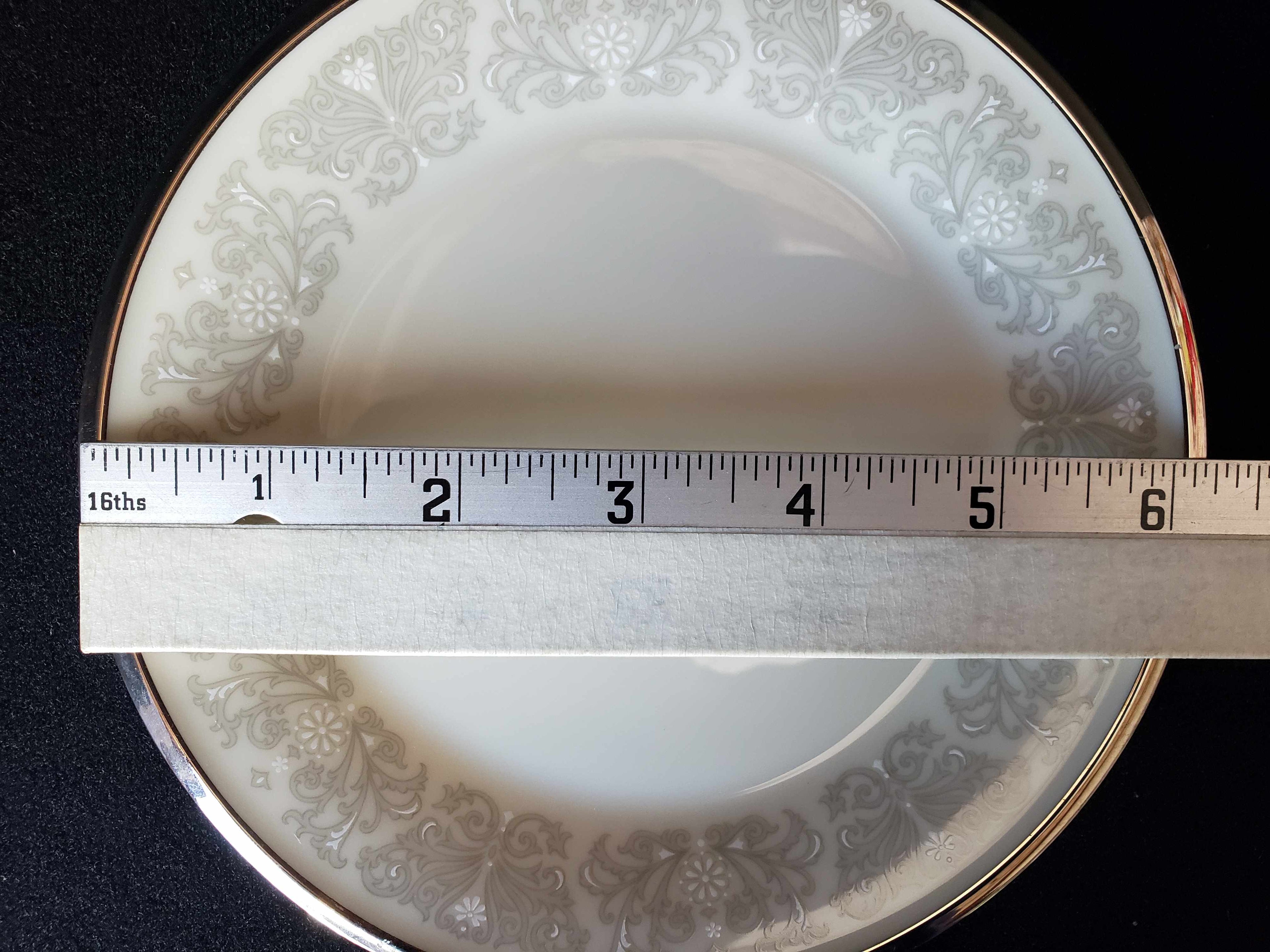 Vintage Lenox Snow Lily Bread or Dessert Plate 6-3/8"(lot 1967)
