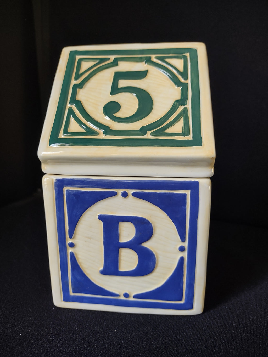 Christmas Pfaltzgraff ABC Block Candy Dish (lot 1518)